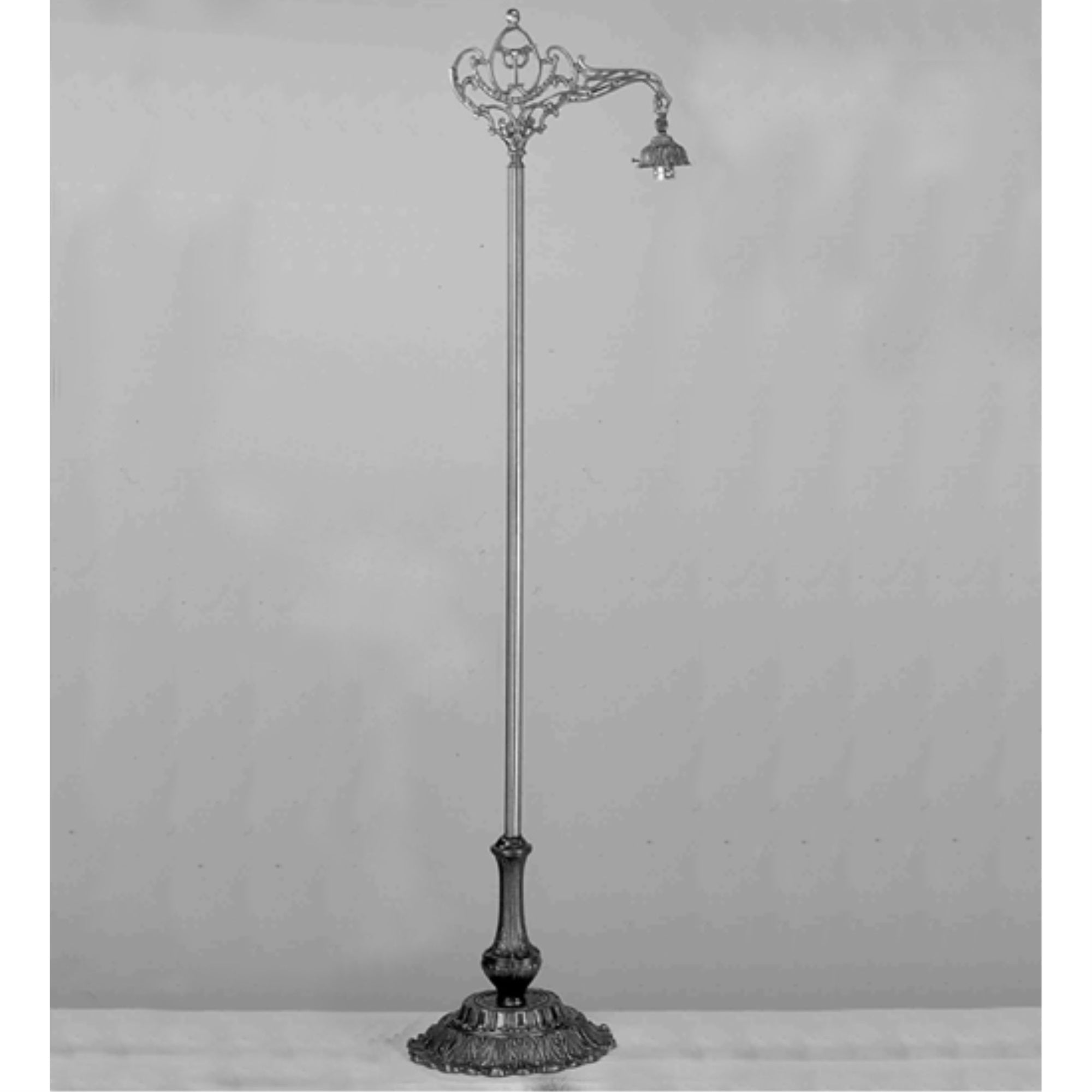 60 inchFLR BSE/BRDG ARM/2.25 inch/NO ONYX