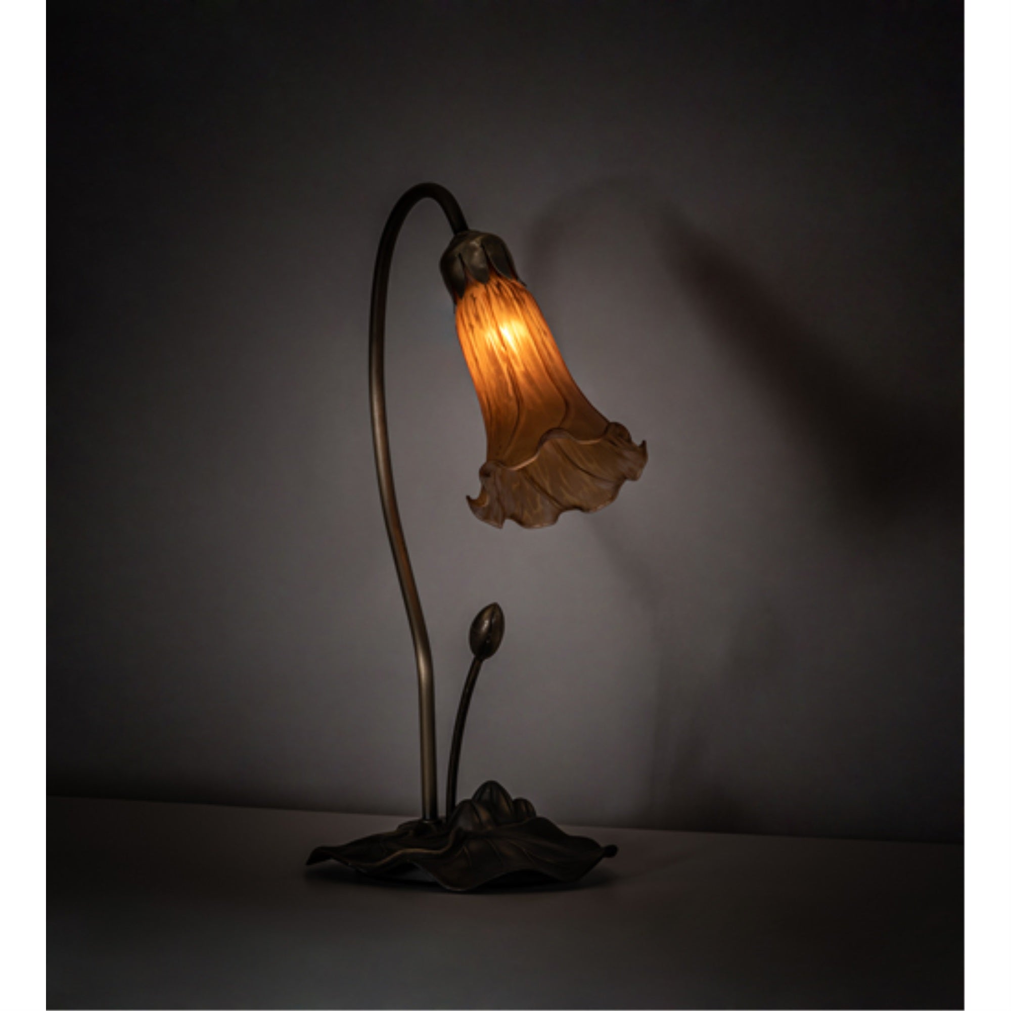 16 inch High Amber Pond Lily Accent Lamp