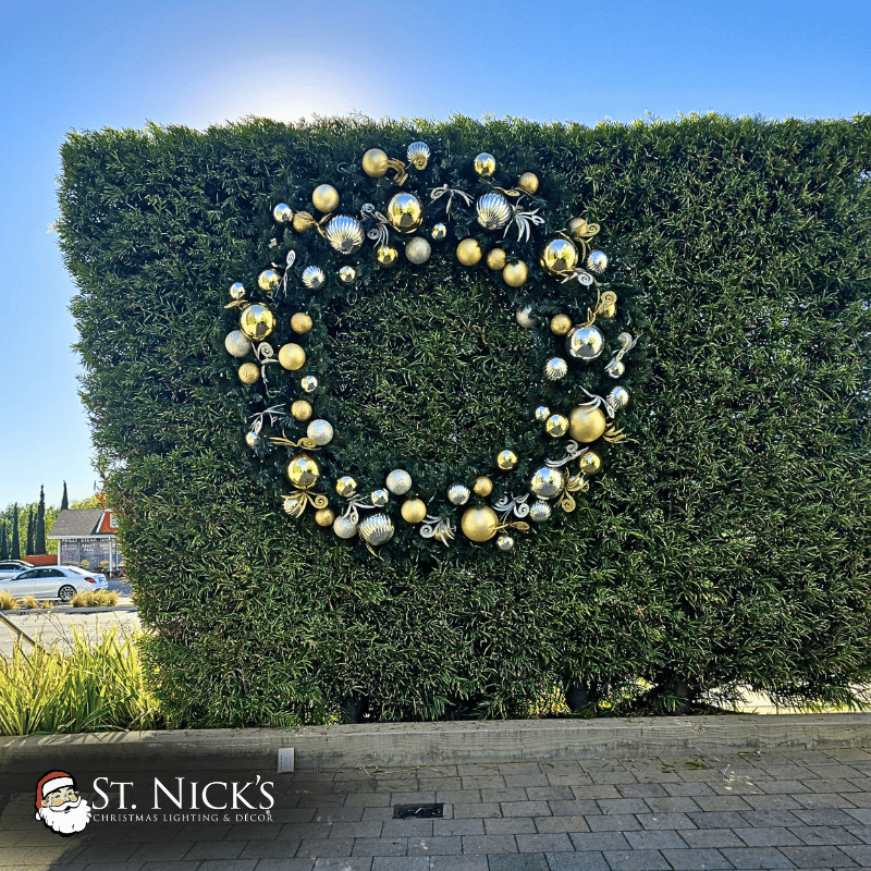 Pre-Decorated Christmas Wreath with Warm White Lights Gold/Silver