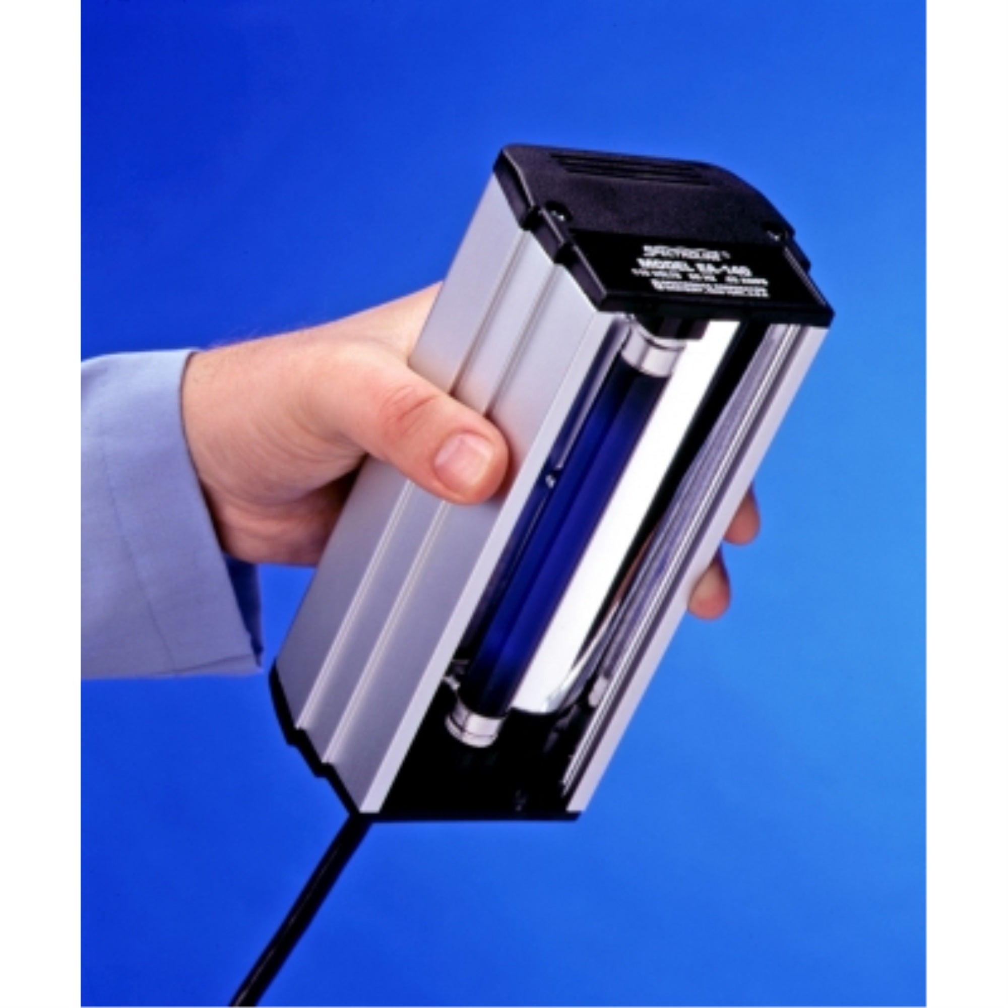 Graham-Field Grafco E-Series 4W Handheld Uv Lamp, 800W Intensity, Filtered Tube 2211