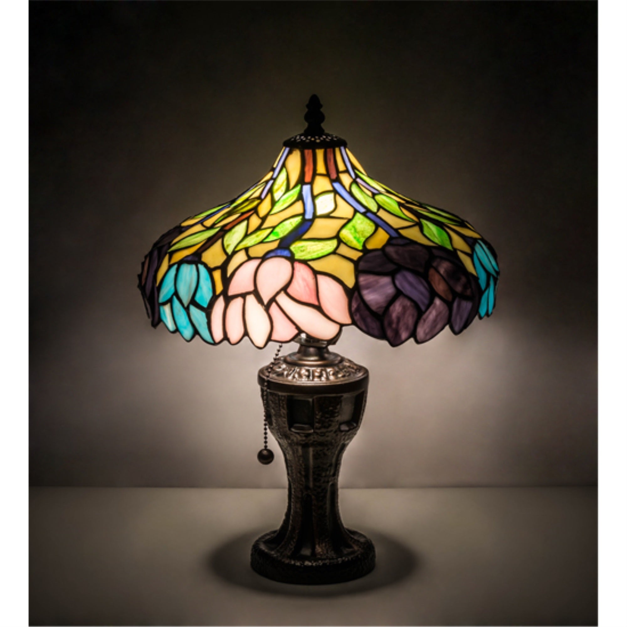 17 inch High Wisteria Table Lamp