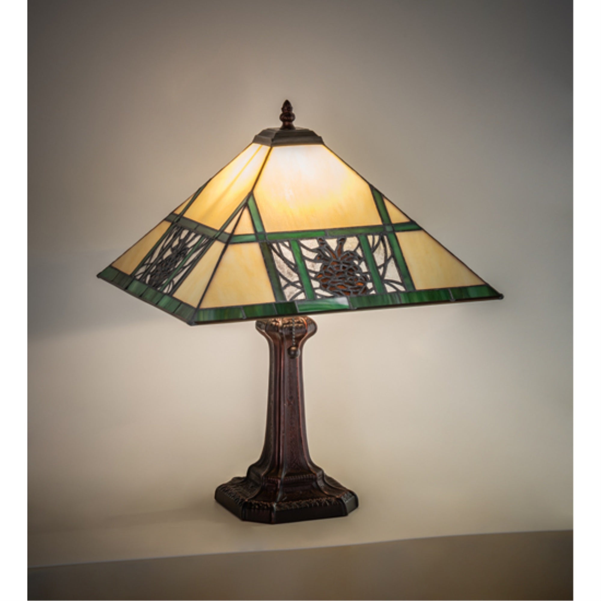 19 inch High Pinecone Ridge Table Lamp