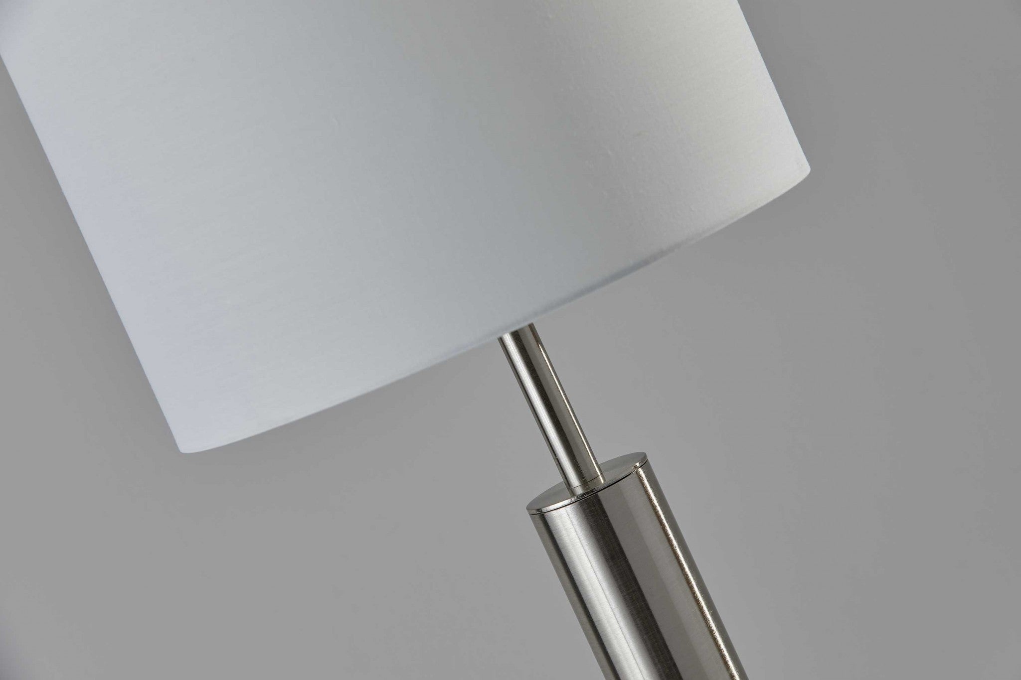 Homeroots 58&quot; Traditional Shaped Floor Lamp With White Drum Shade