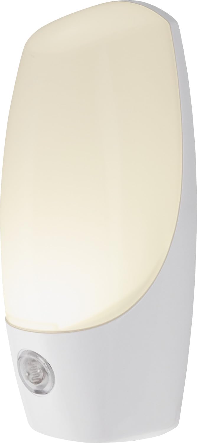 Energizer LED Automatic Night Light, Plug-in, Soft White, Light Sensing, On at Dusk, Off at Dawn, Energy Efficient, Ideal for Bedroom, Bathroom, Kitchen, Hallway, Staircase, 37100, 1 Pack