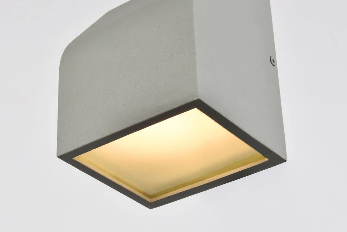 Living District LED Wall Sconce, Modern Design, Metal, 4.5inL x 4inW x 6inH, Silver, Model LDOD4004S