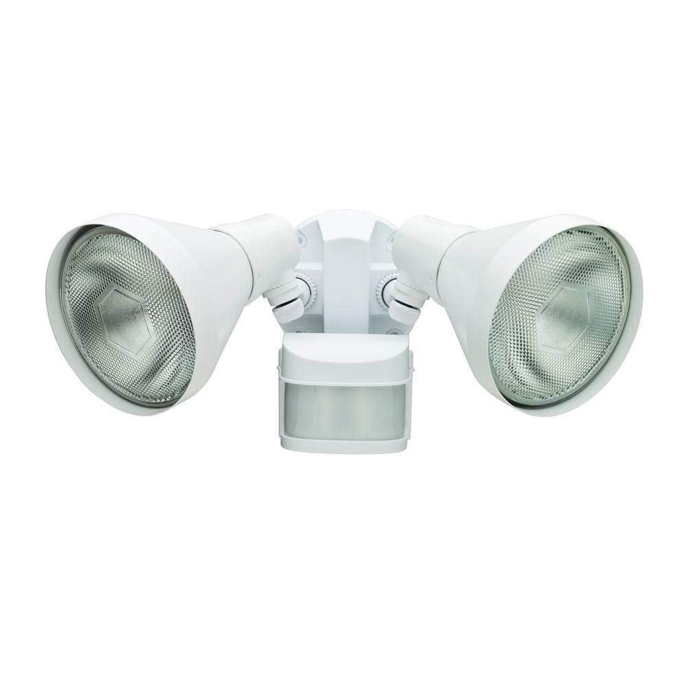 Defiant 270 Degree Outdoor Motion Security Light, White, Model DFI-5424-WH, Plastic Material