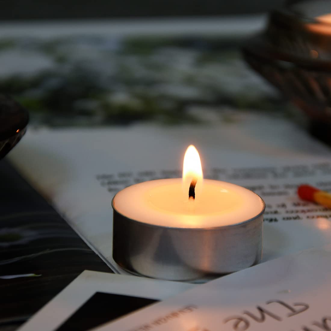 DEYBBY Natural Soy Wax Tealight Candles, 100 Pack UnScented Tea Candles - 4 Hour Burn Time, Perfect for Home, Events, and Relaxation