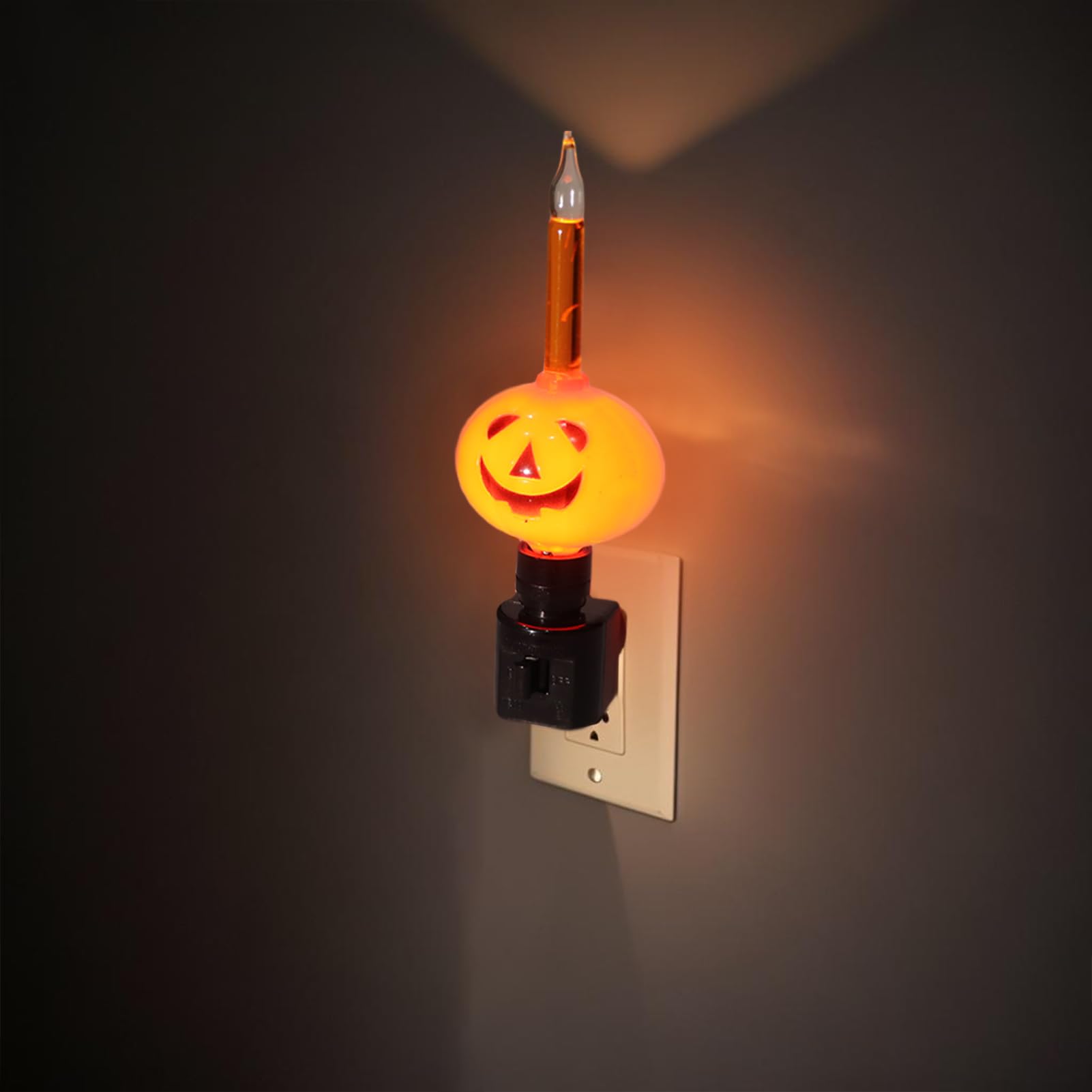 Lasumora Halloween Night Light  Bubble Night Light Plug In Led Pumpkin Jack O Lantern  Halloween Decor Indoor For Party Kids Gift With Swivel Plug  Bubbling Glitter Bulb  Orange Liquid