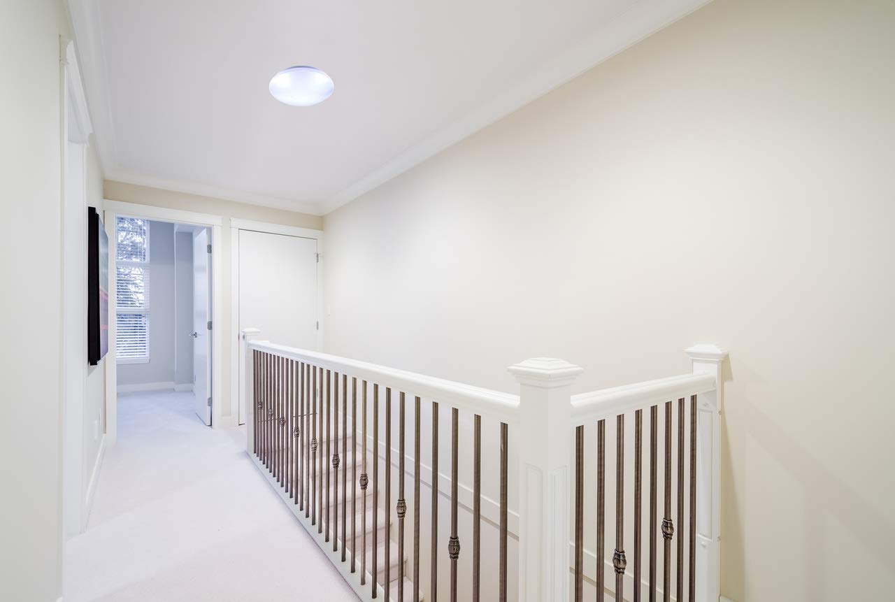 Living District Daxter White Metal Led Surface Mount Light Fixture