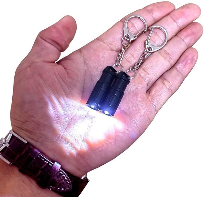 E1 Smallest Super Tiny Keychain Flashlight Bright Long Lifetime Waterproof Key Ring Light For Everyday Edc Emergency Dog Walking