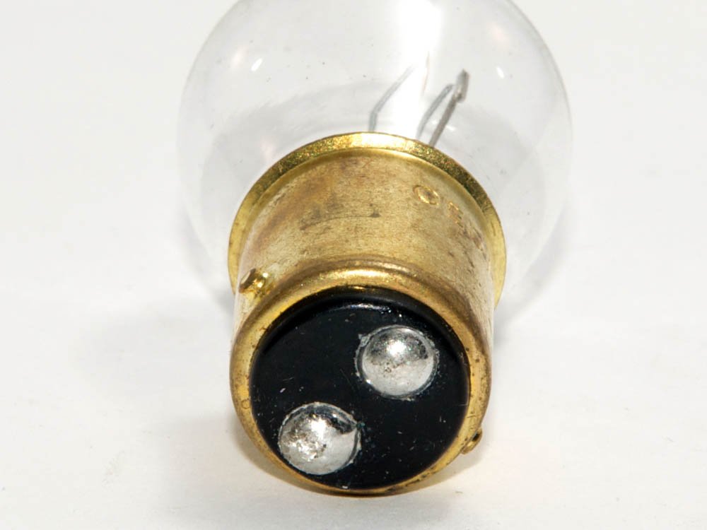 Cec Industries #1638 Bulbs, 28 V, 28.56 W, Ba15D Base, S-8 Shape (Box Of 10)