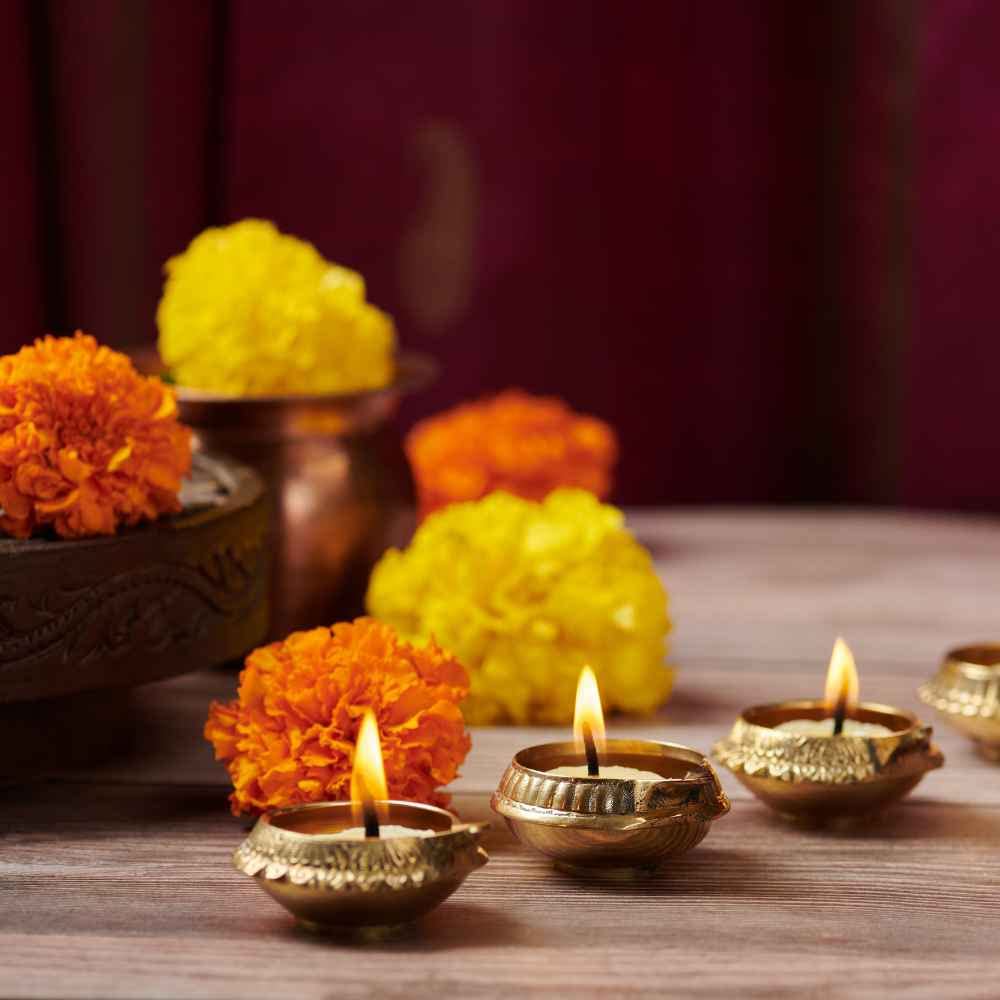 Om Phool Batti Cow Ghee Diya for Puja, 200 Pieces, Wax Free Vegan Ghee Batti/Wicks/Jyot for Puja Aarti, (Pack of 1, Yellow, 200