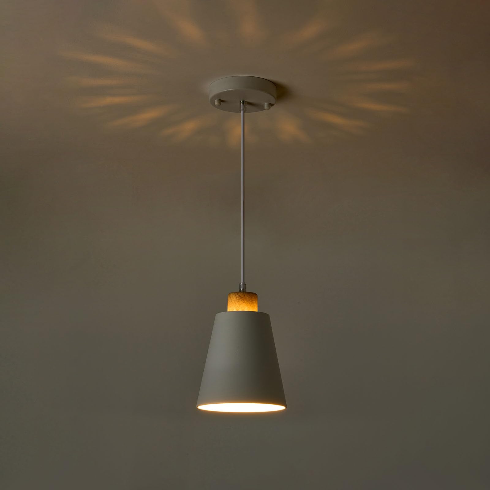 Fisgoni White Pendant Light Kitchen Island Wood Pendant Lighting Mini Modern Hanging Light Small Pendant Light Fixture For Dinin