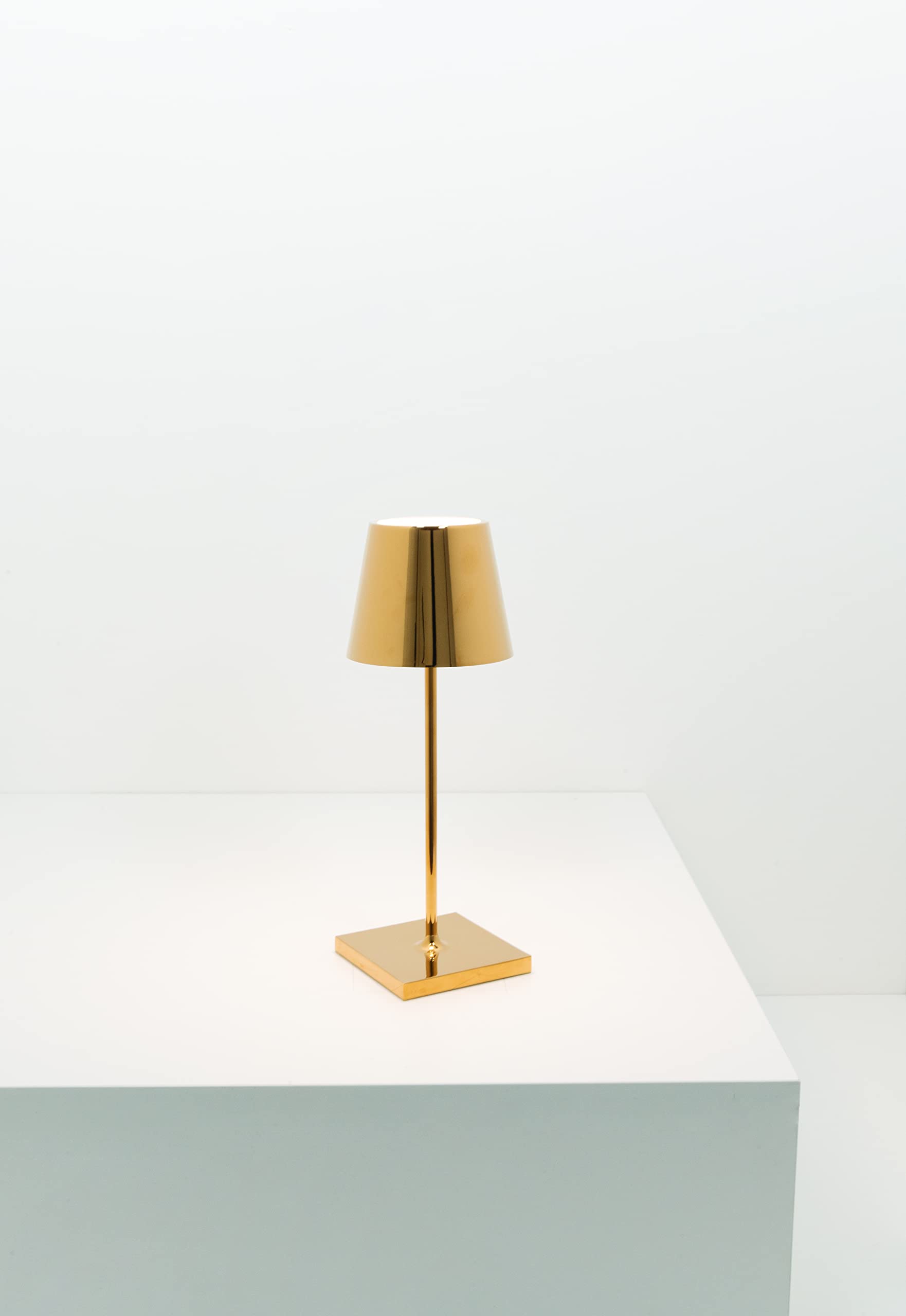 Zafferano, Poldina Pro Mini Lamp With Glossy Gold Finish, Rechargeable Cordless Table Lamp With Touch Controls, Usable As An Ind