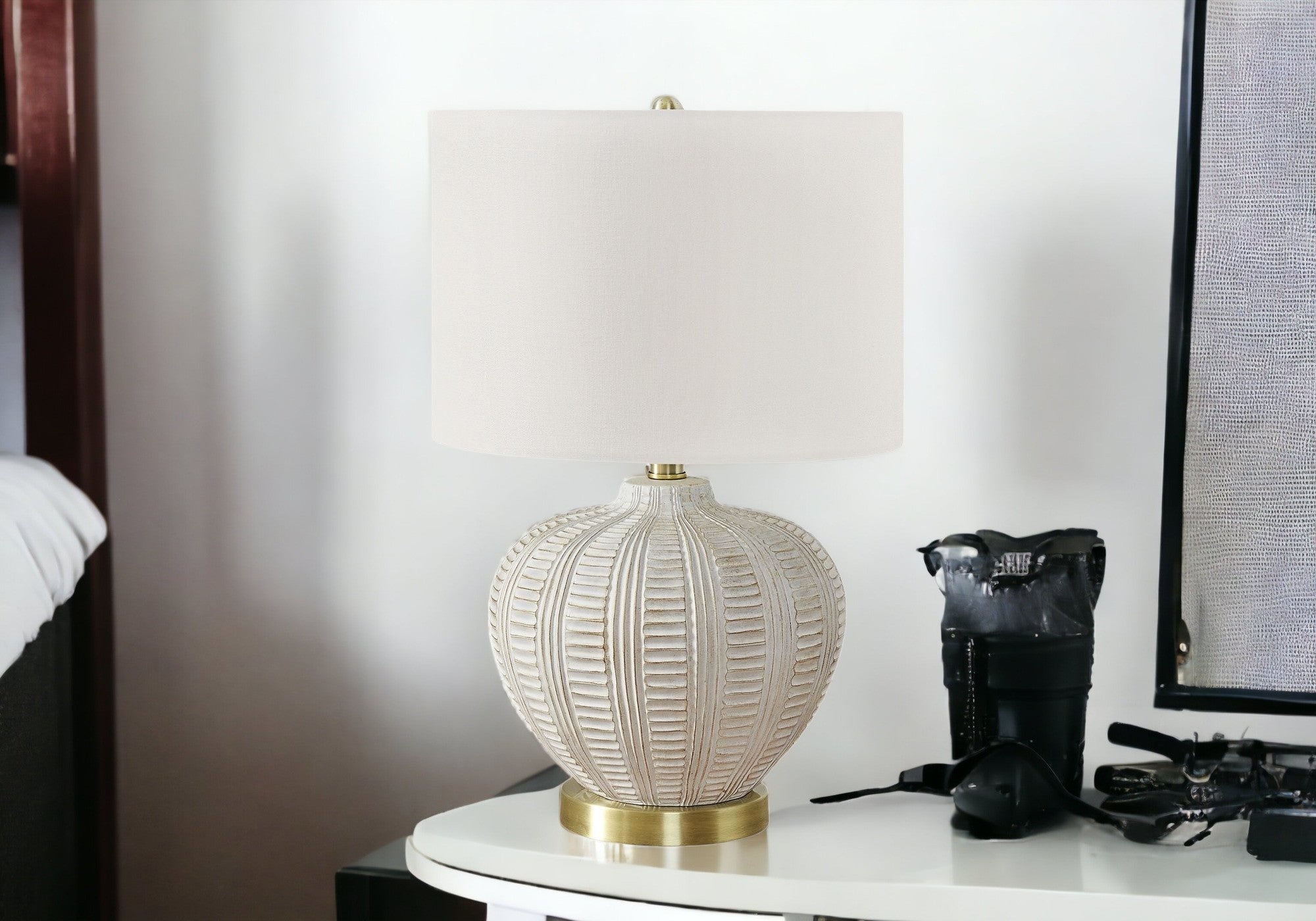 21'' Gold And White Urn Table Lamp With Ivory Drum Shade