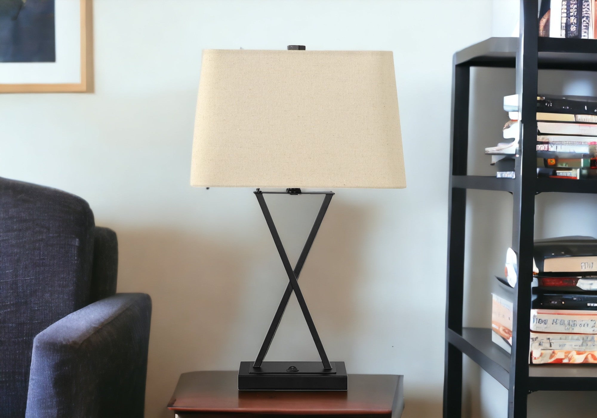 25'' Black Metal Geometric Usb Table Lamp With Beige Shade