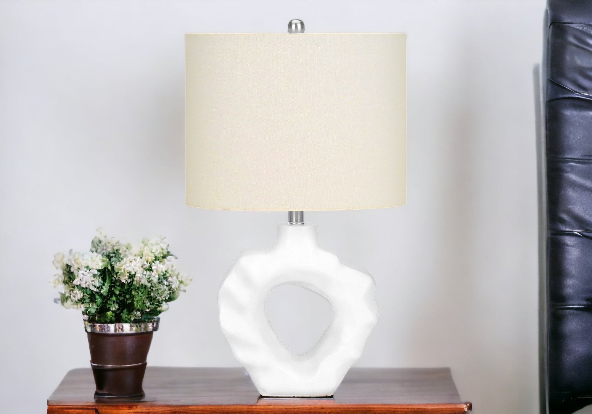 25'' Cream Novelty Table Lamp With Cream Drum Shade