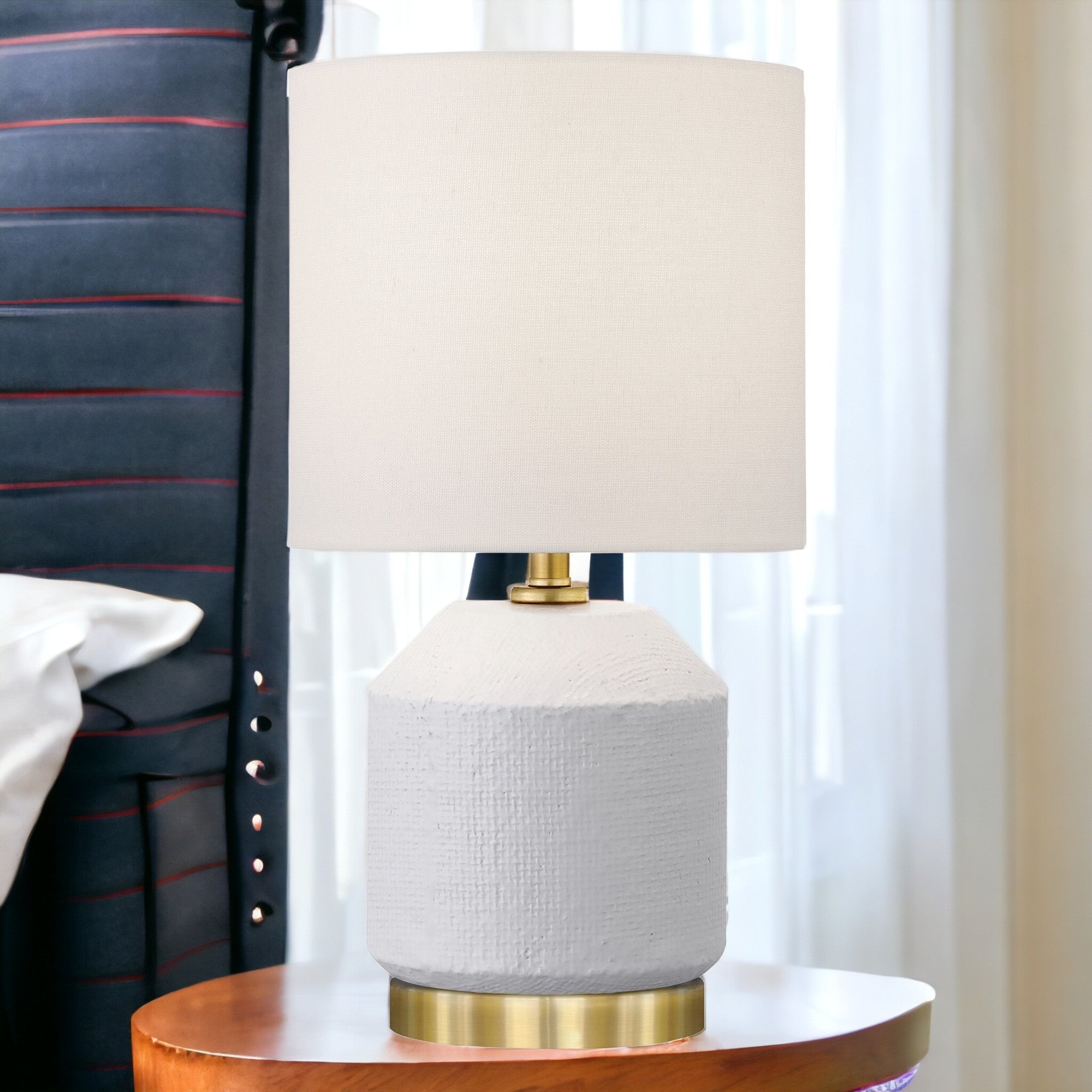 15'' Gold And White Ceramic Cylinder Table Lamp With White Drum Shade