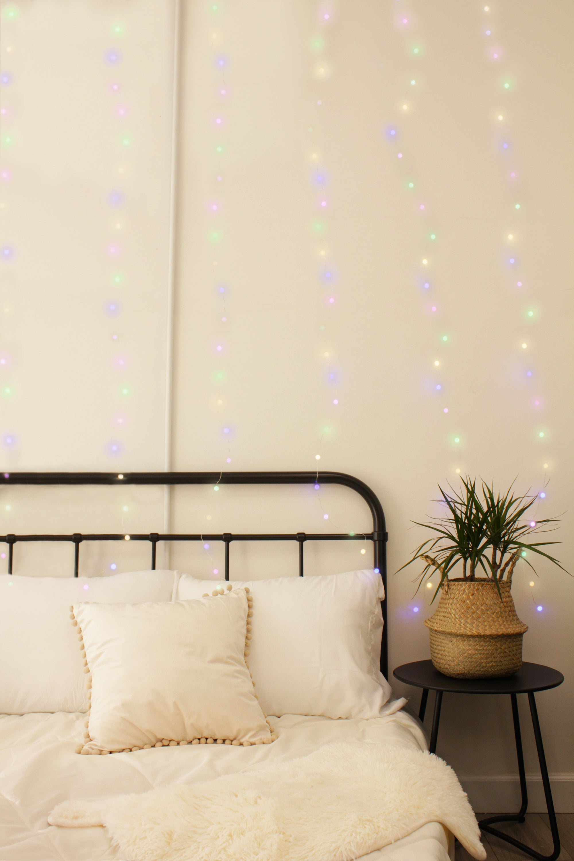 USB Fairy Curtain Lights Decorative Ambient Lighting with Remote 300 LED 9FT x 9FT