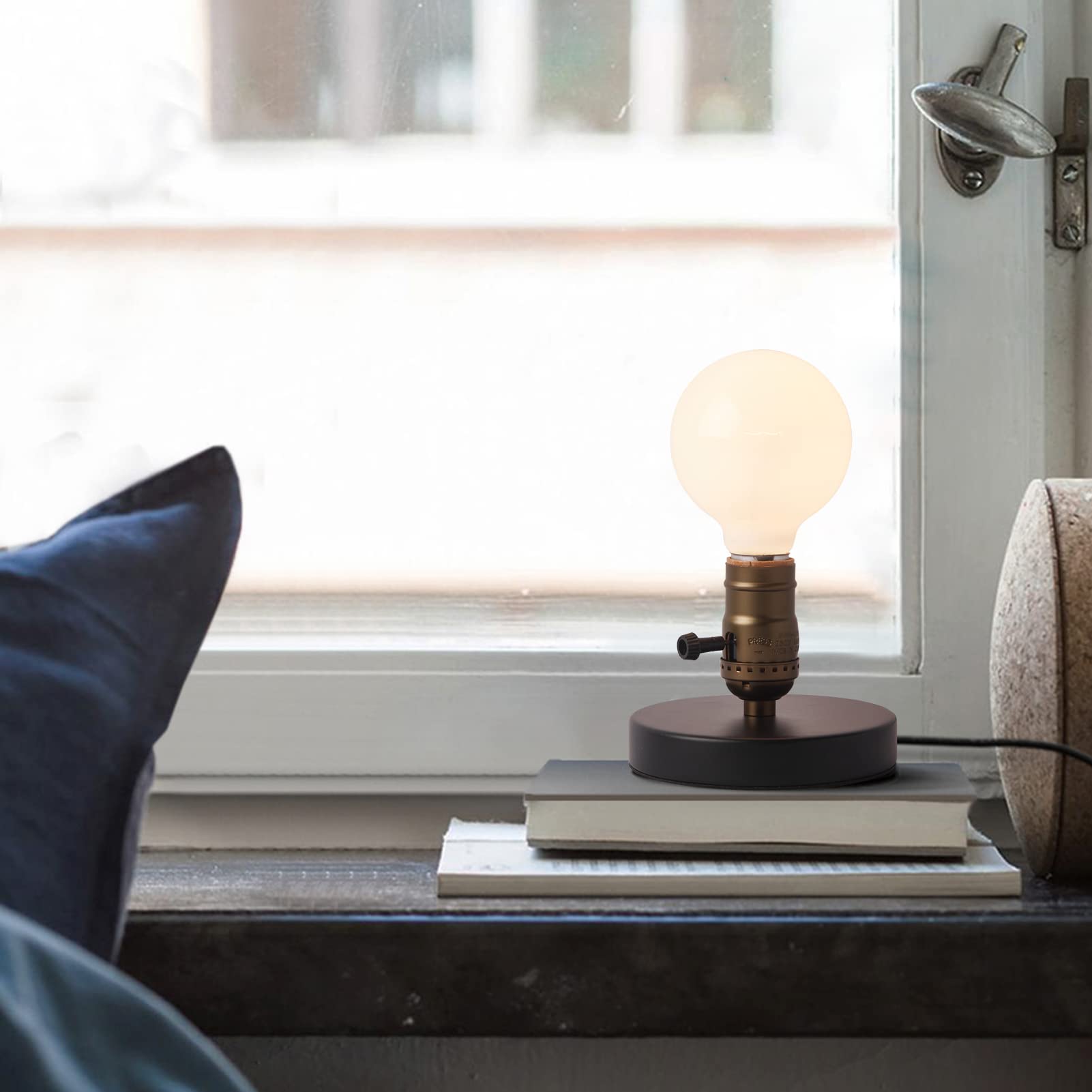 Ouxean Vintage Table Lamp, Industrial Desk Lamp Small Retro Bedside Lamp With On/Off Switch E26 Lamp Holder For Home Lighting De