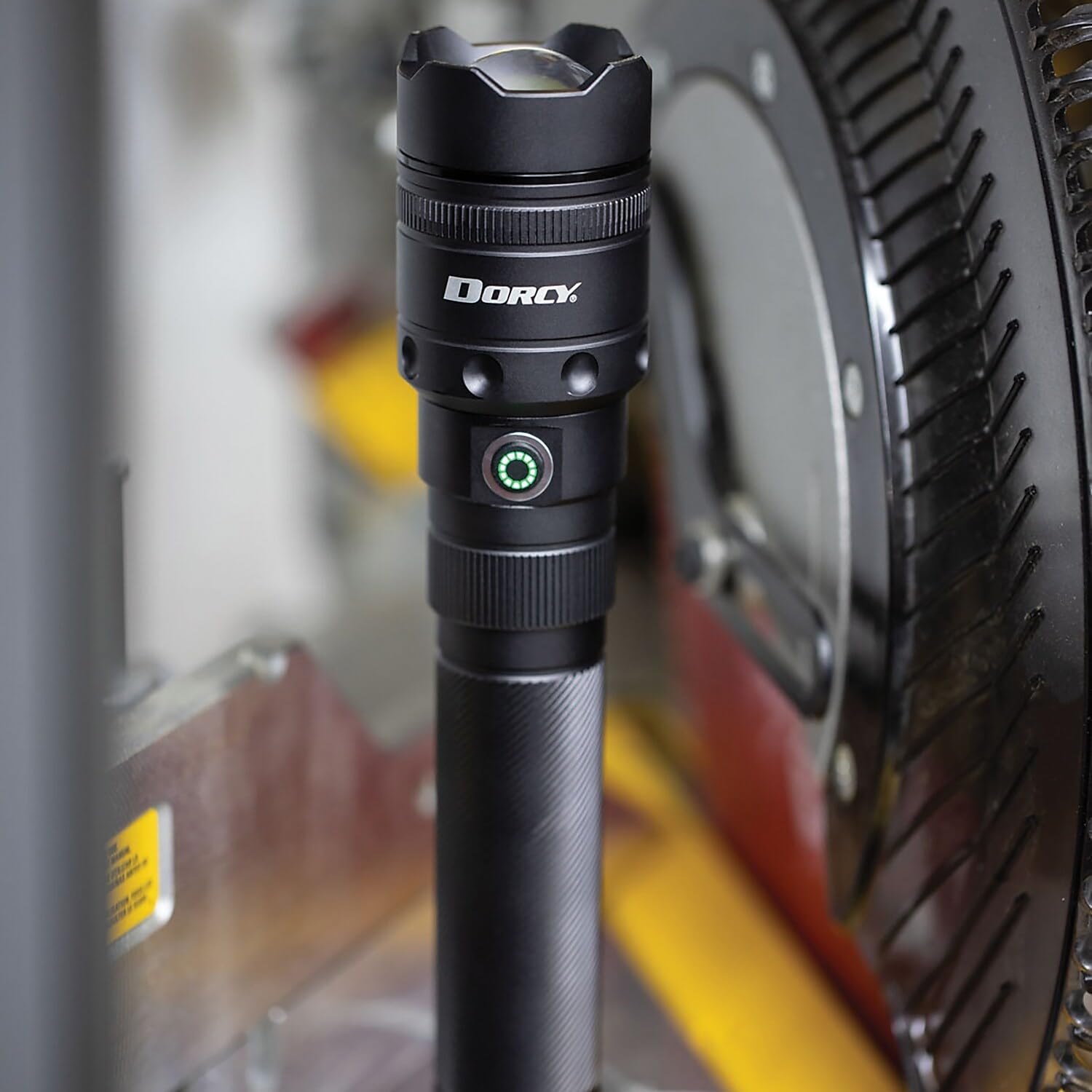 Dorcy 41-2611 4,000-Lumen Pro Water-Resistant Aluminum Led Rechargeable Flashlight With Built-In Power Bank,Gray