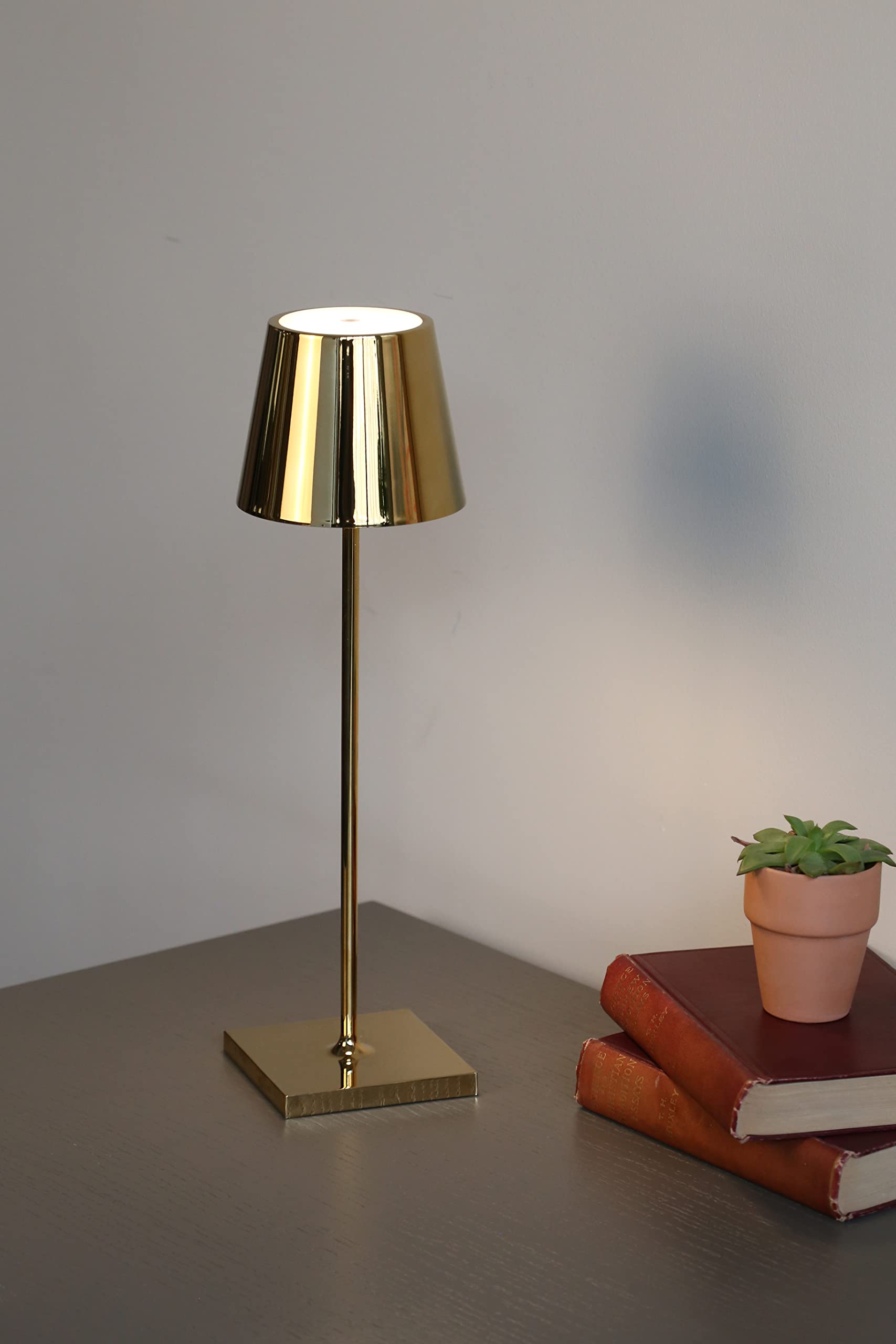 Zafferano Poldina Pro Cordless Table Lamp, Touch Control, 14.9in Height, Aluminum, Glossy Gold Finish, Model LD0340O4