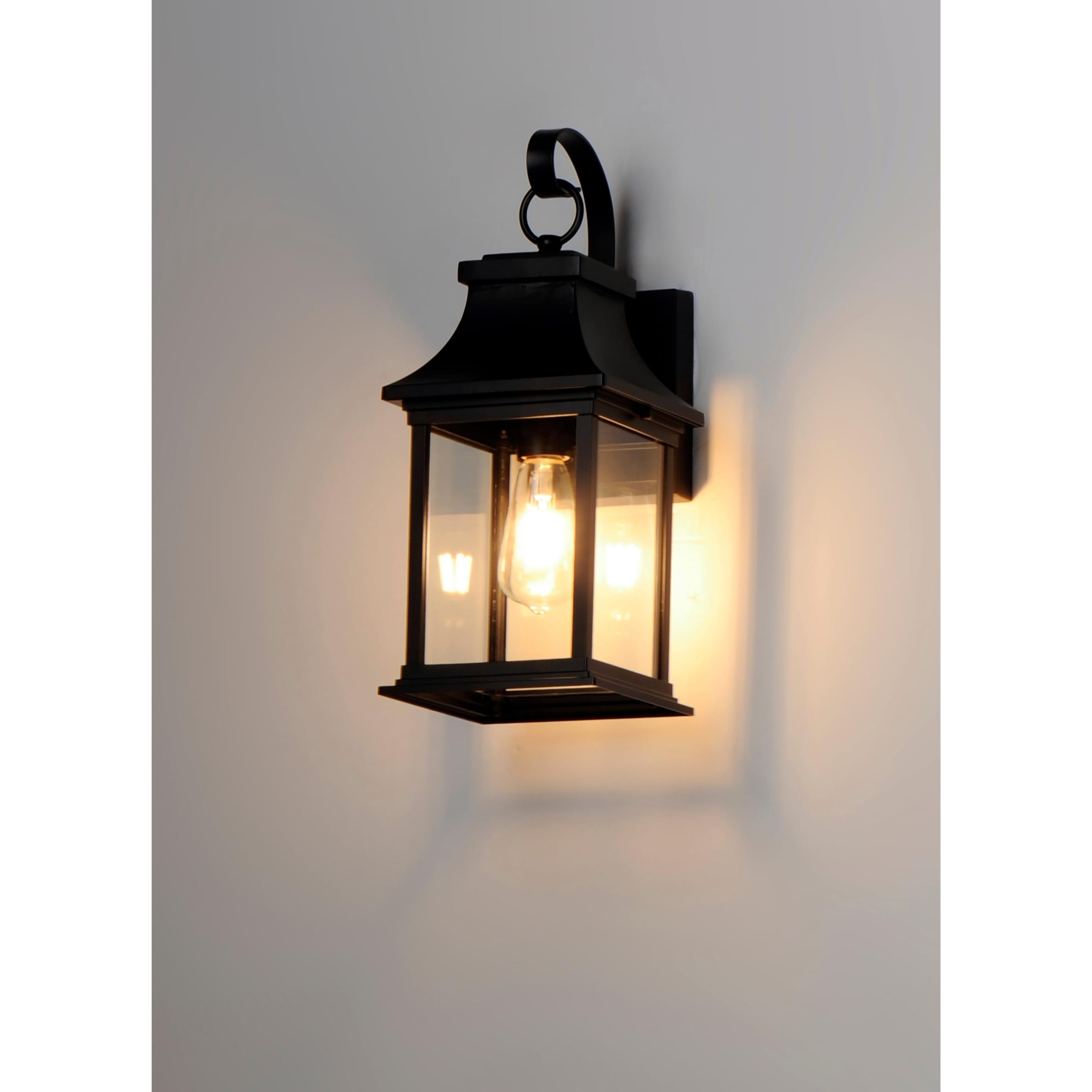 Maxim Vicksburg Outdoor Wall Sconce, 1 Light, 16inH x 6.75inW, Aluminum, Black, Model 30022CLBK