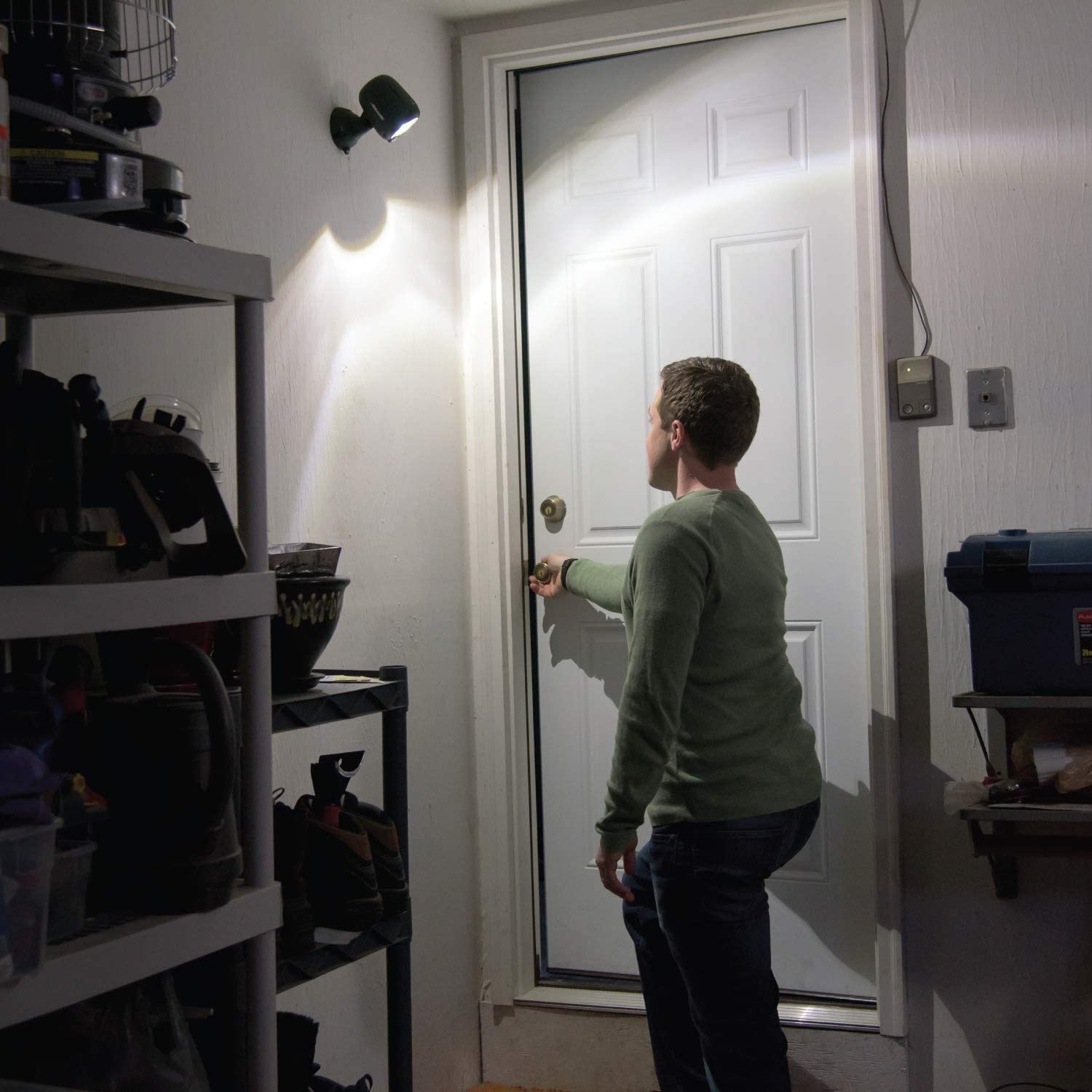 Beams Mb360Xt 200 Lumen Wireless Battery Operated Powered Motion Sensing Led Spotlight, 2-Pack, Brown