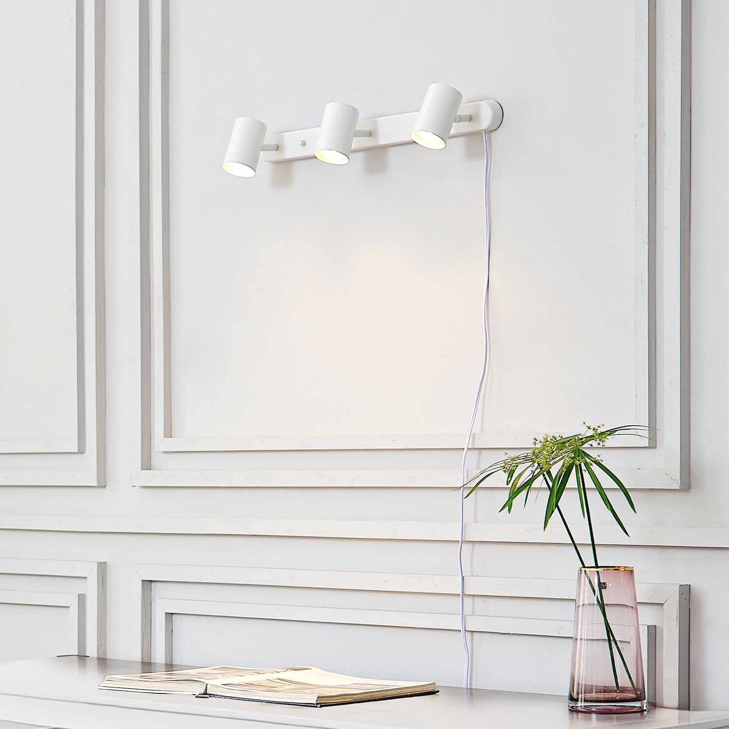 Globe Electric 60024 22" 3-Light Plug-in Track Lighting, Matte White, Metal, 15ft Cord, In-Line On/Off Switch, Ideal for Kitchen & Bathroom