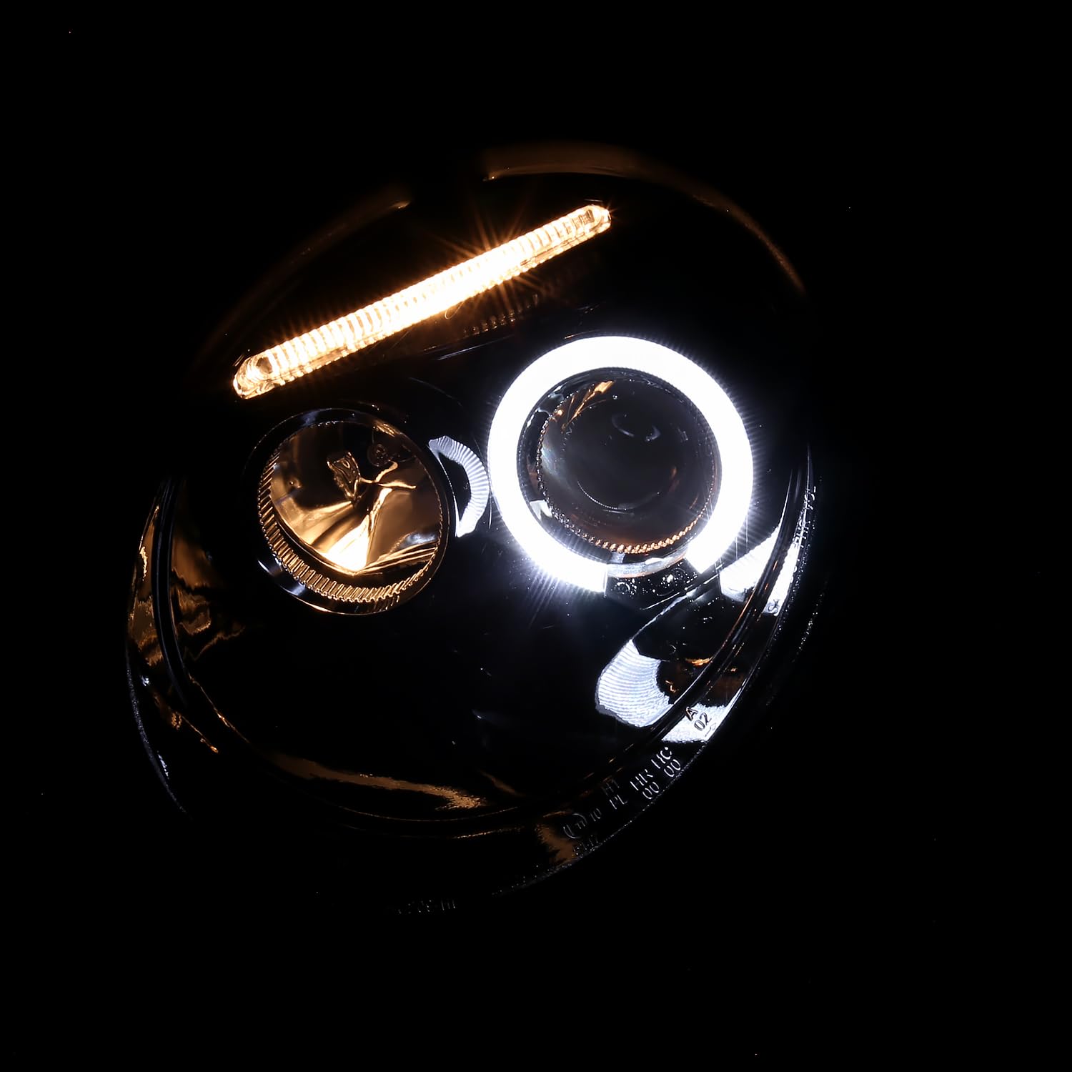 SPEC-D Tuning Projector Headlights for 1998-2005 VW Beetle, Glossy Black Housing Smoke Lens, Left + Right Pair, Model LHP-BEE98G-TM