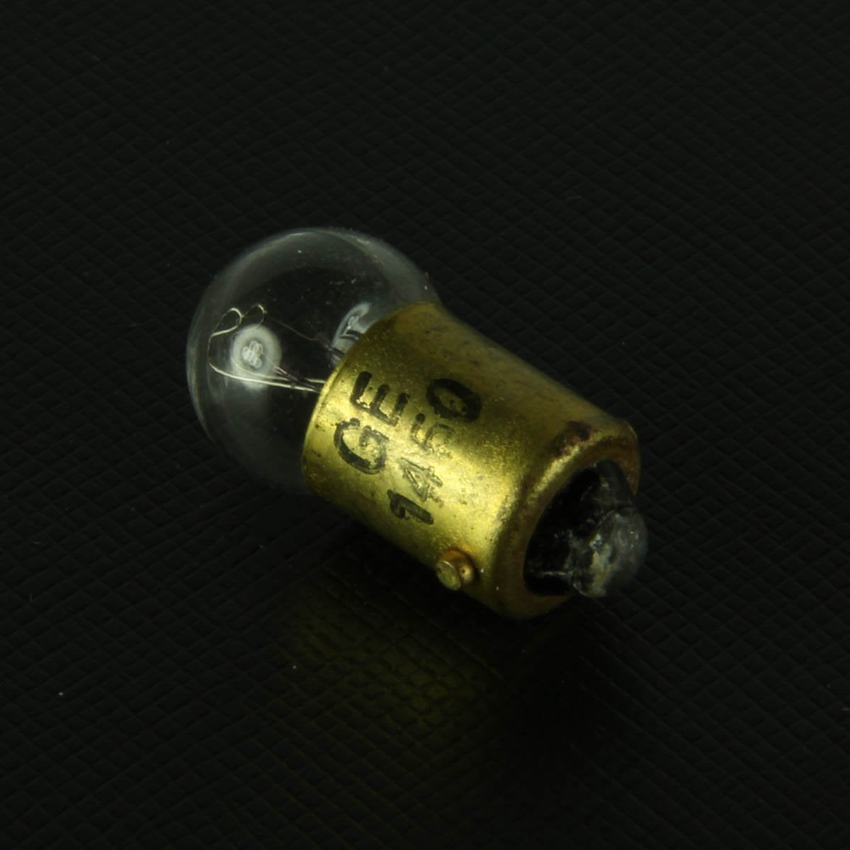 CEC Industries #1450 G-3.5 Bulbs, 24V, 0.84W, Box of 10, Cardboard Packaging