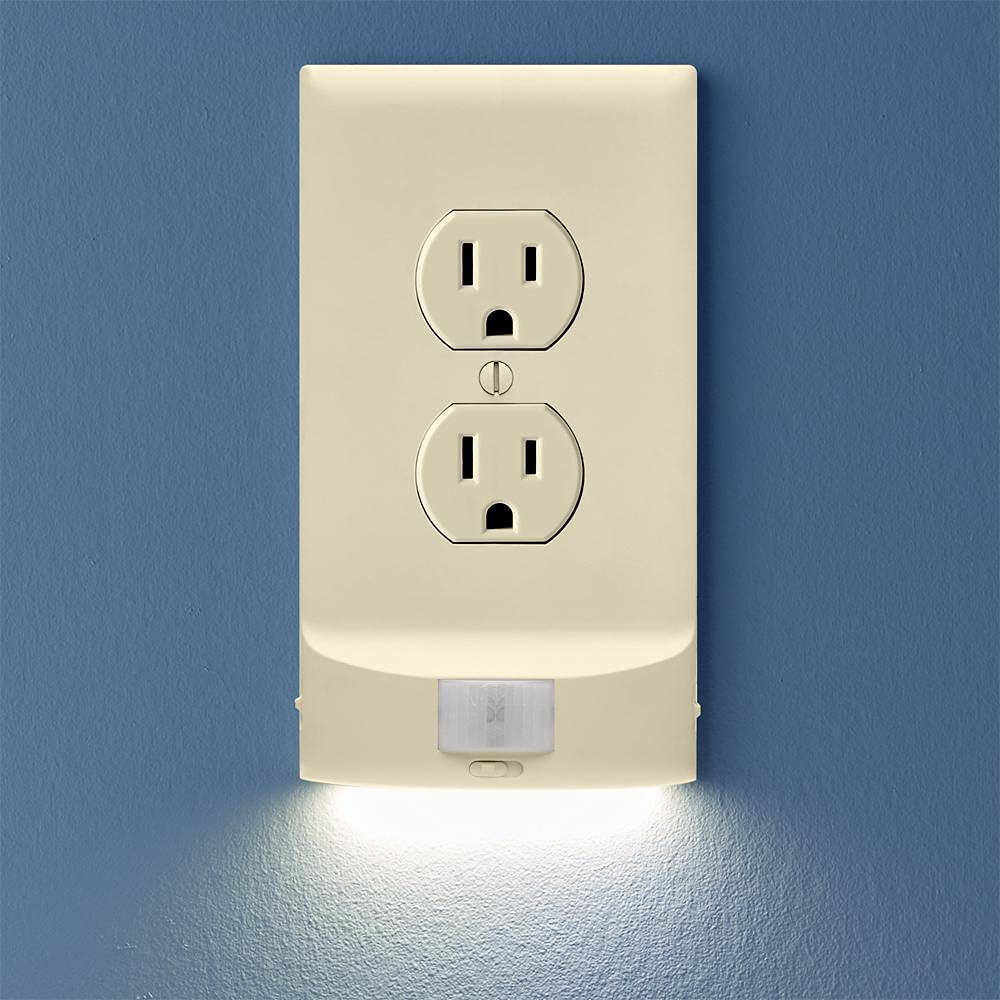 SnapPower MotionLight - Motion Detecting LED Night Light for Duplex Outlets - Bright/Dim/Off - Light Almond - Model PP MotionLight