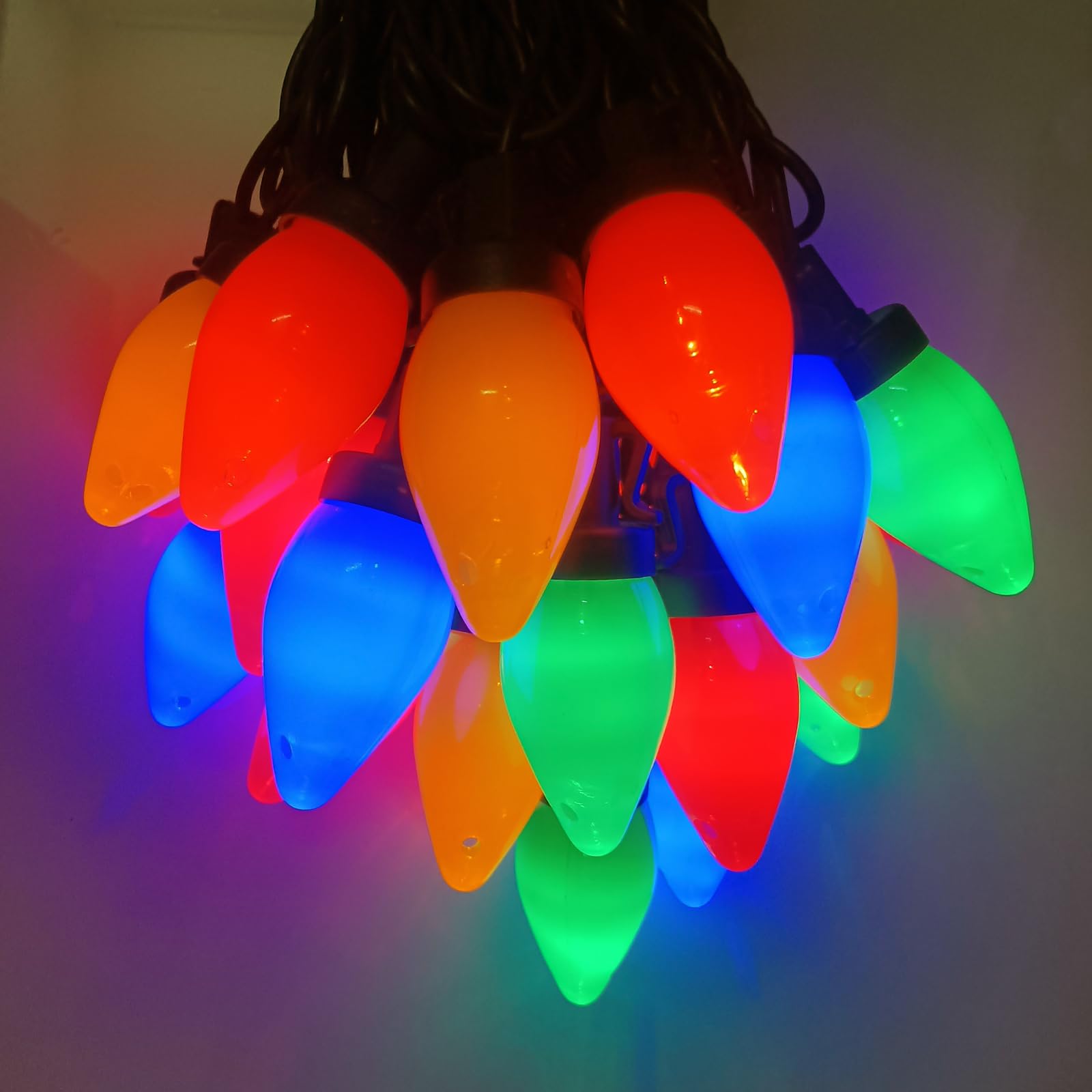 Fonusty Christmas Lights Outdoor 25.5Ft  C7 LED Christmas Light with 50 Shatterproof Multicolor Bulb Lights  Plug in Vintage Xmas Light for Tree Patio Camping Garden Wedding Xmas Decor