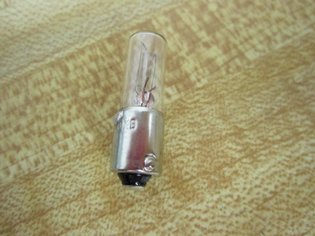 10 Pack Eiko - 120Mb Miniature Light Bulbsf