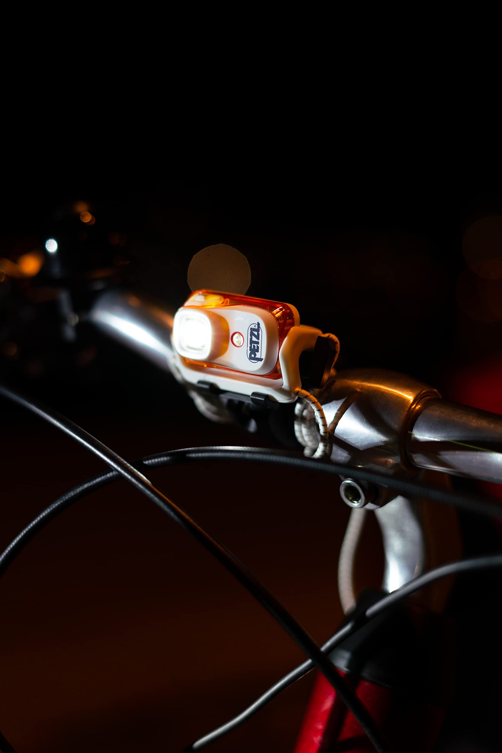 PETZL Bindi Headlamp - 200 Lumen Ultra-Compact Rechargeable Light - White - E102AA02 - Ideal for Everyday Athletic Activities
