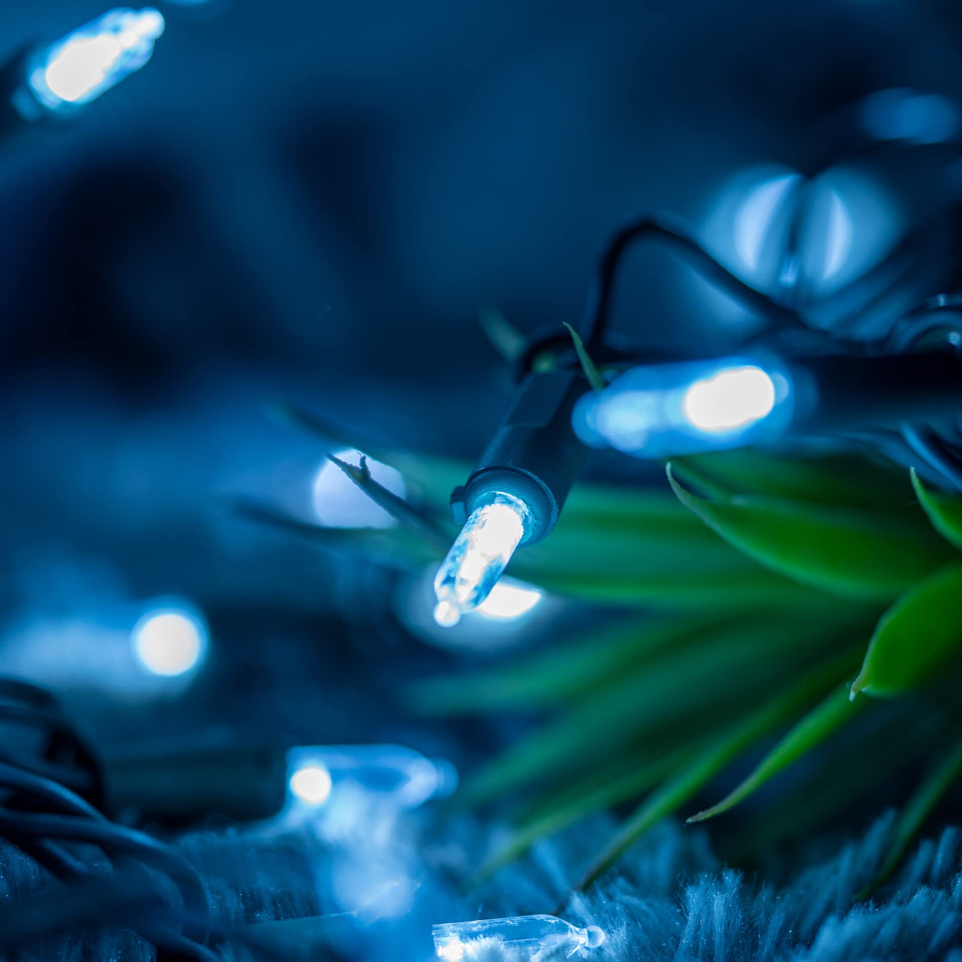 YULETIME LED Christmas Lights Set, 200 Count, 66 Feet, Cool White, Green Wire, UL Certified, Model BMD-L-200E/4F