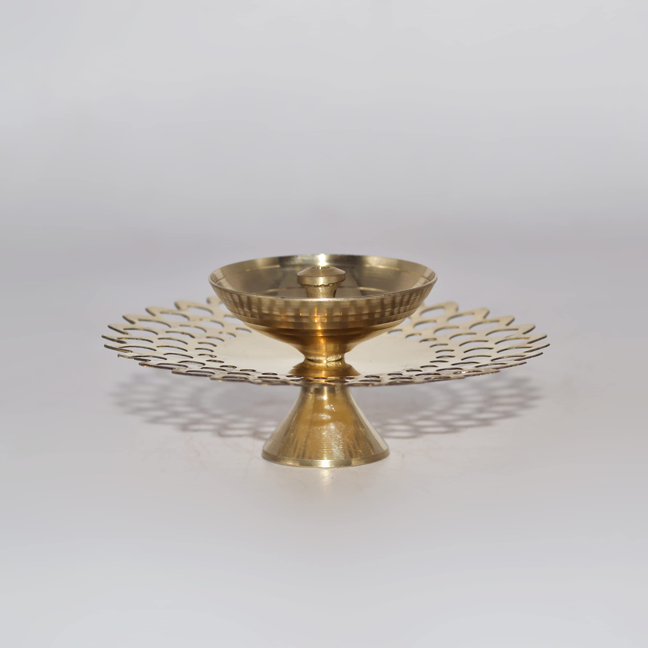 CraftVatika Decorative Akhand Brass Diya Oil Lamp, Golden Brass Diya Stand, Golden, (3.2 Inches Length) (Quantity 1)