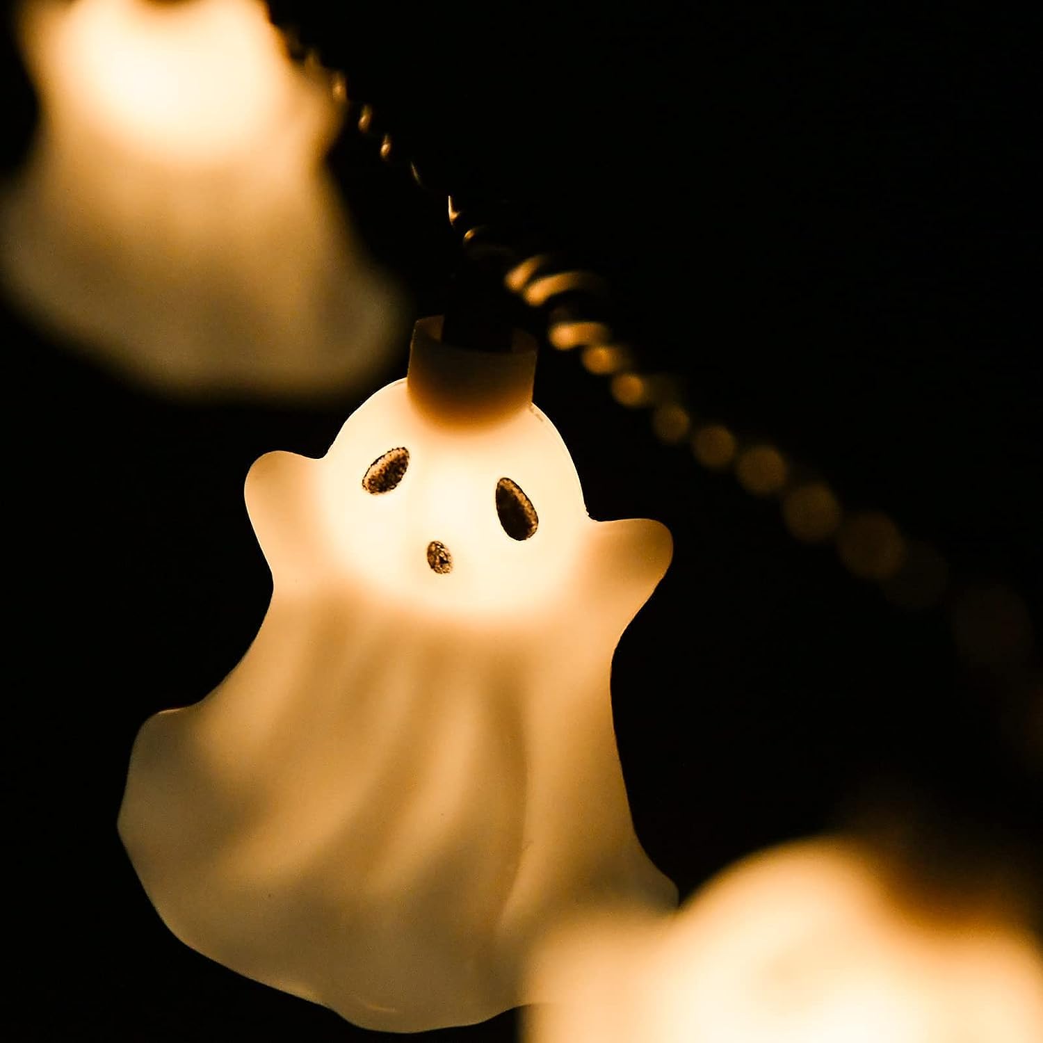 GOOTHY Halloween Ghost String Lights, 8.5Ft Waterproof Fairy Lights, 10 White Genie Lights for Patio, Garden, and Bedroom Decor