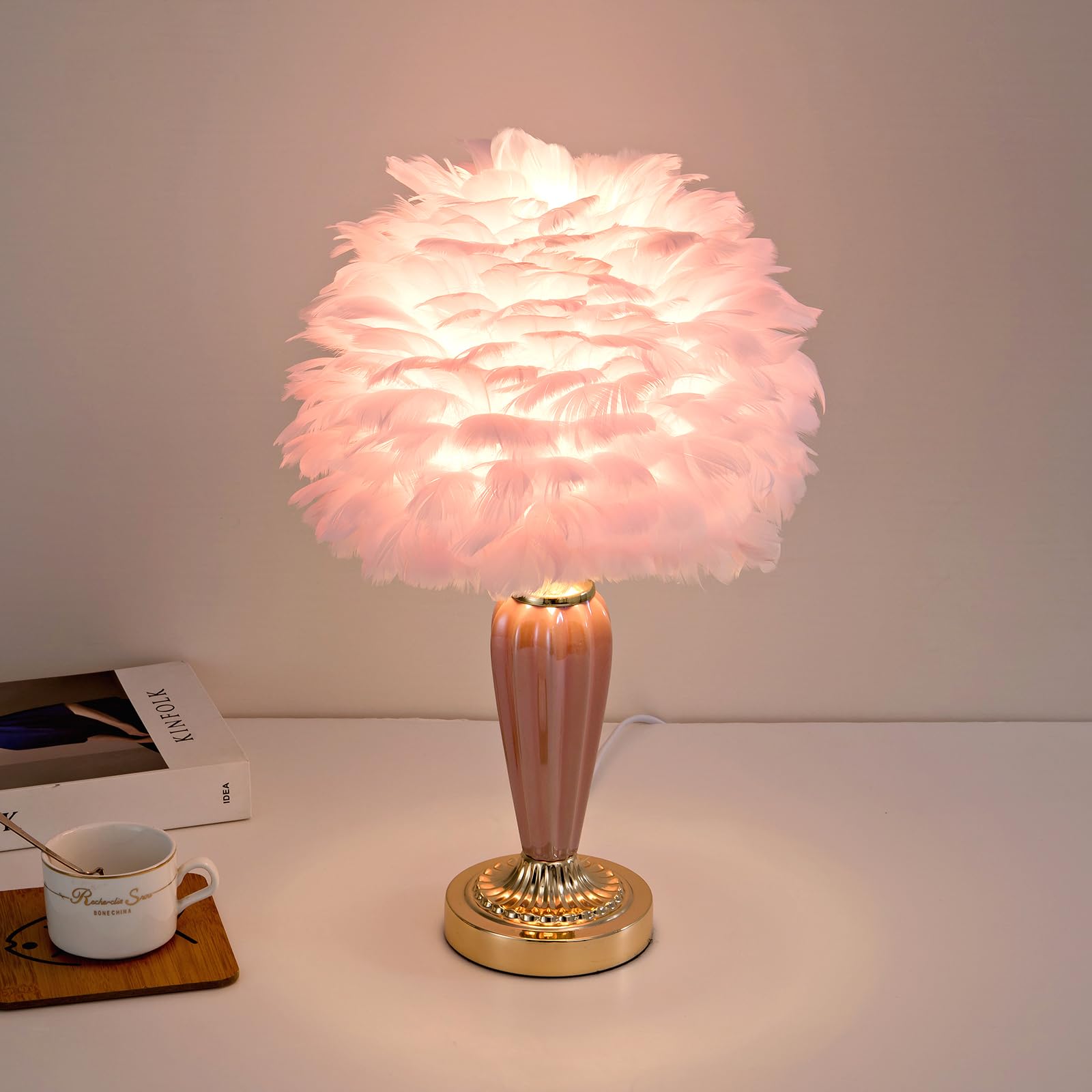 Zyleisenbao Pink Feather Lamp Creative Bedside Lamp Feather Table Lamp Cute Furry Goose Nightstand Light For Girl Bedroom Wedding Decor Living Room Hotel Office Valentines Dating Gift