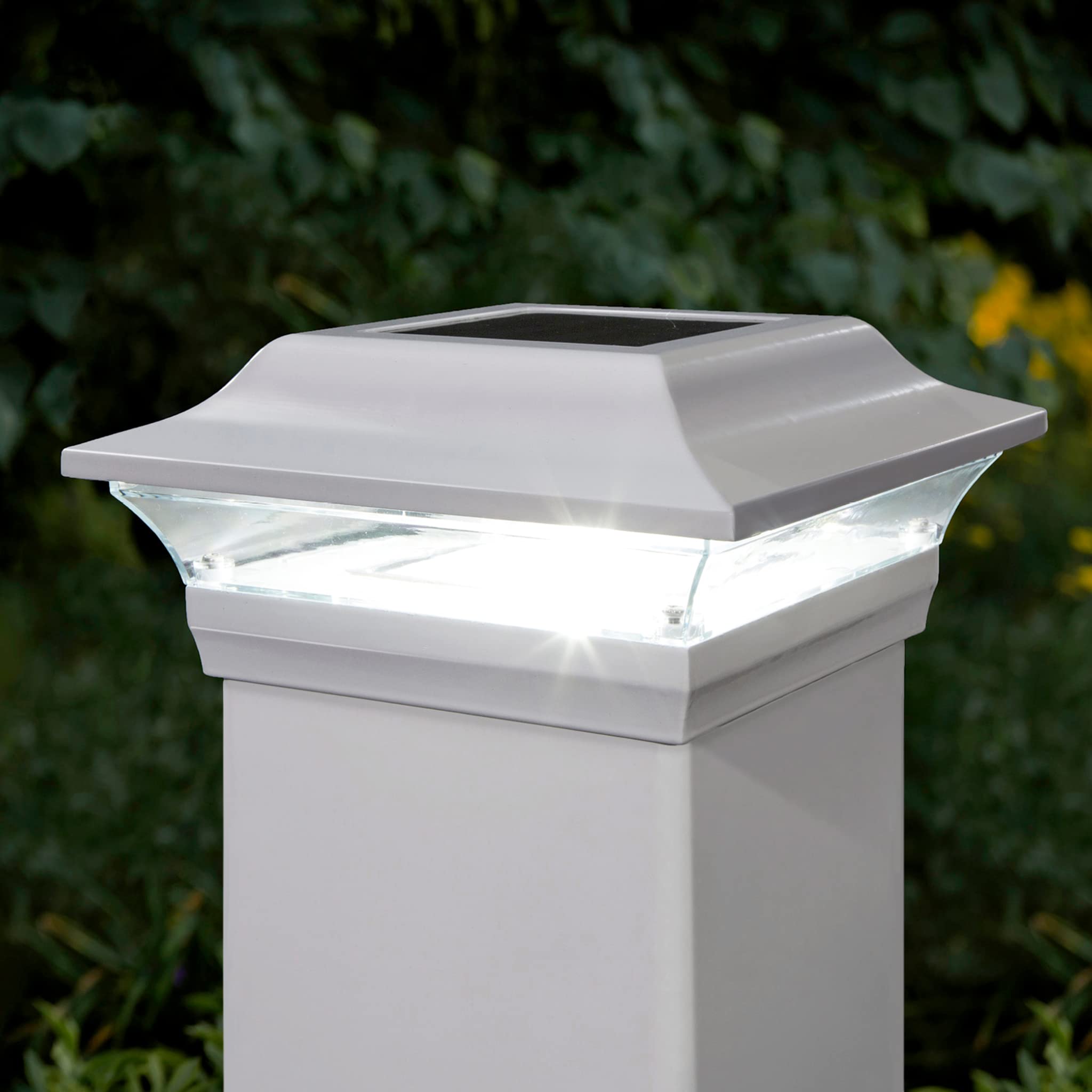 Classy Caps Sl214W Imperial Outdoor Solar Post Cap Fence And Deck Light, Bright White Light, Fits 5&quot; X 5&quot; Post, White Powder Coated Aluminum