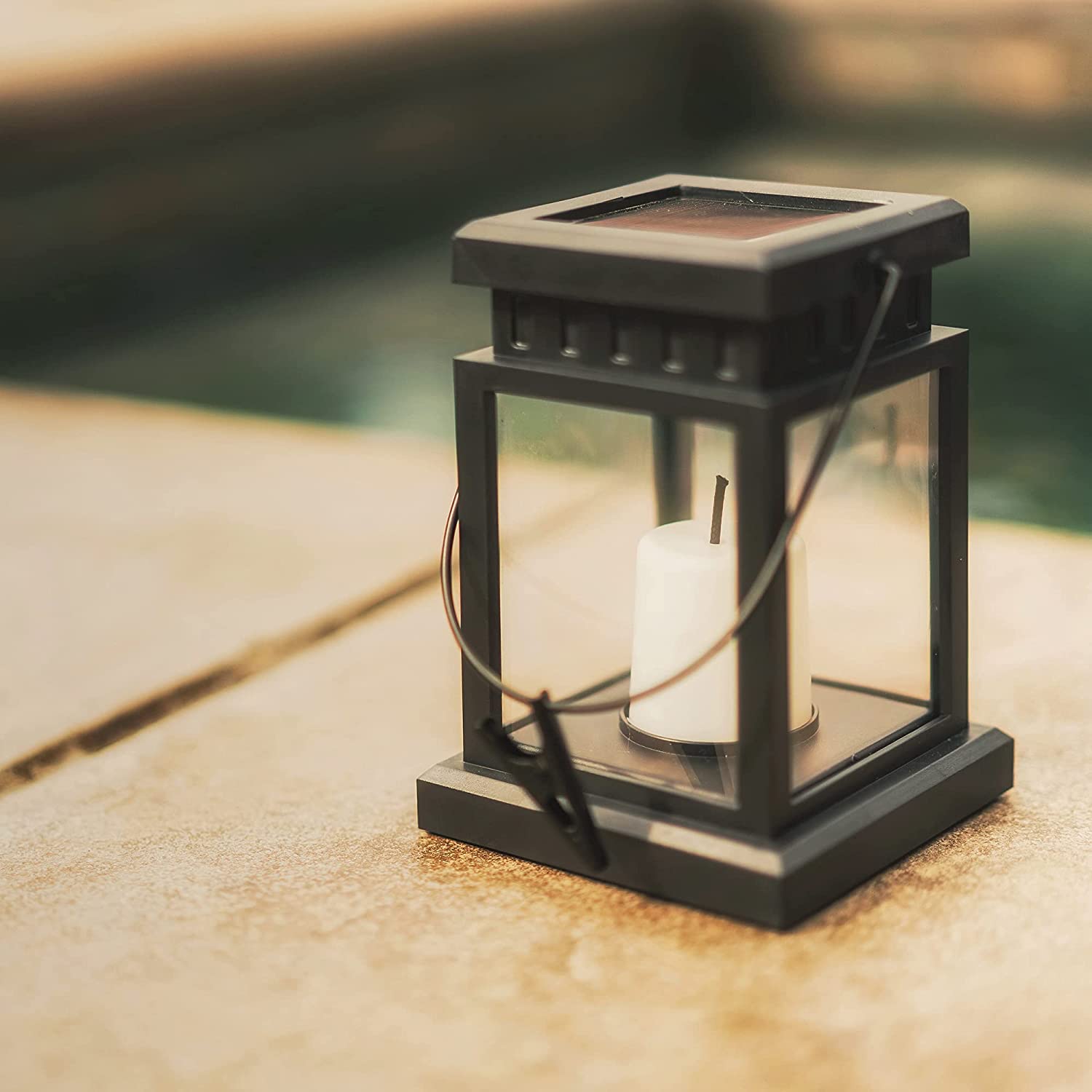 Dycica Solar Lights Outdoor Lanterns - Flickering Flame Effect, Warm White, Waterproof, Decorative