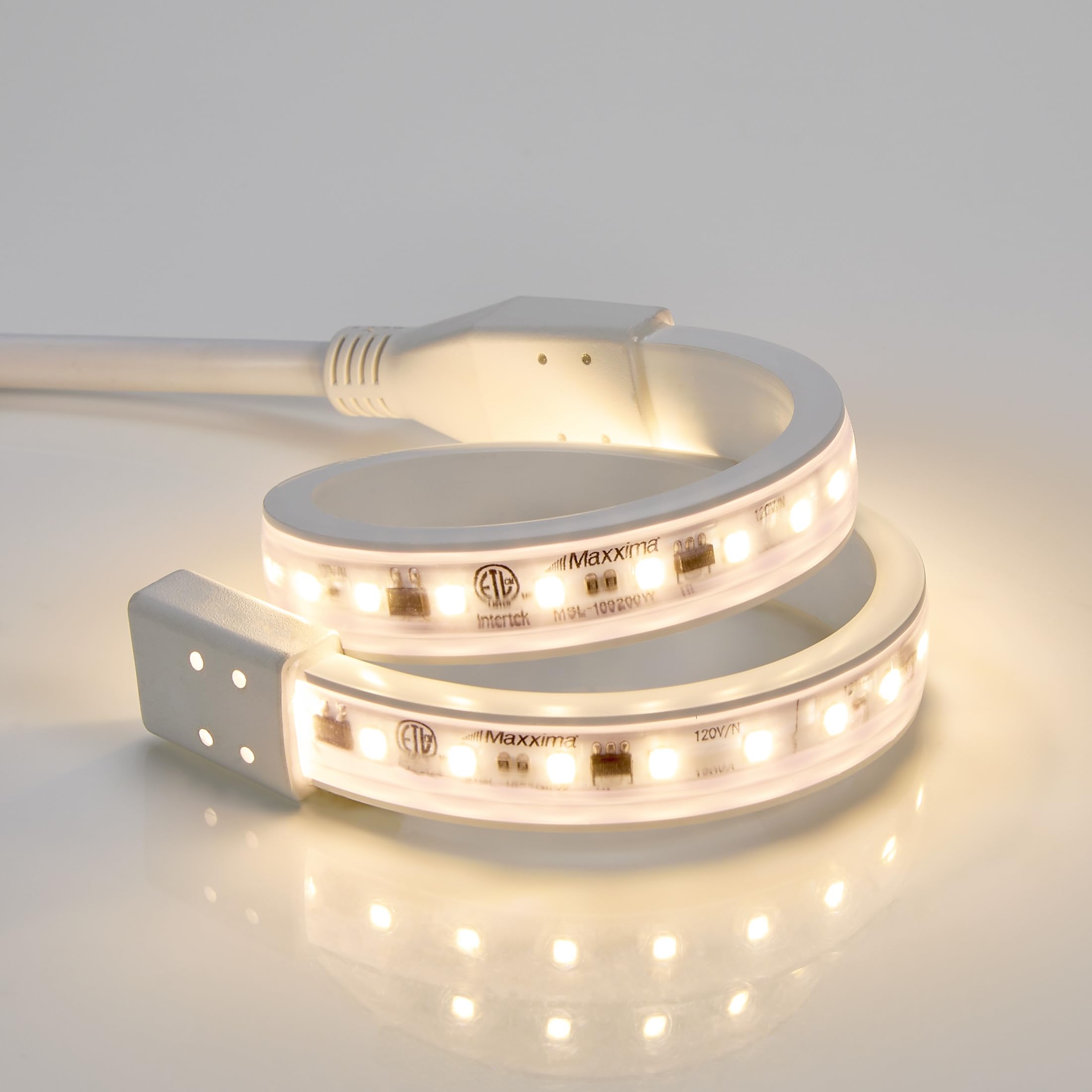 Maxxima 18 In. Hardwired Led Under Cabinet Strip Light, 690 Lumens, 3000K Warm White, Kitchen And Living Room 120V White Cove Li