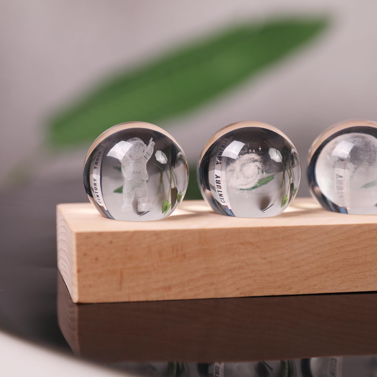 7 Pcs Planet Crystal Ball Night Light Celestial Balls Lamp With Led Wooden Base, 3D Earth Moon Saturn Galactic System Crystal Ba
