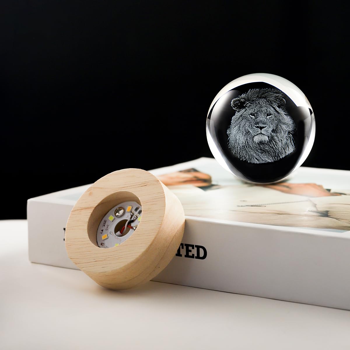 Hochance 3D Lion Crystal Ball Lamp With Adjustable Brightness Led Wooden Base Night Light For Kids Teens mature-themeds Birthday Gift Home Desk Office Bedroom Decor (6Cm / 2.4 )