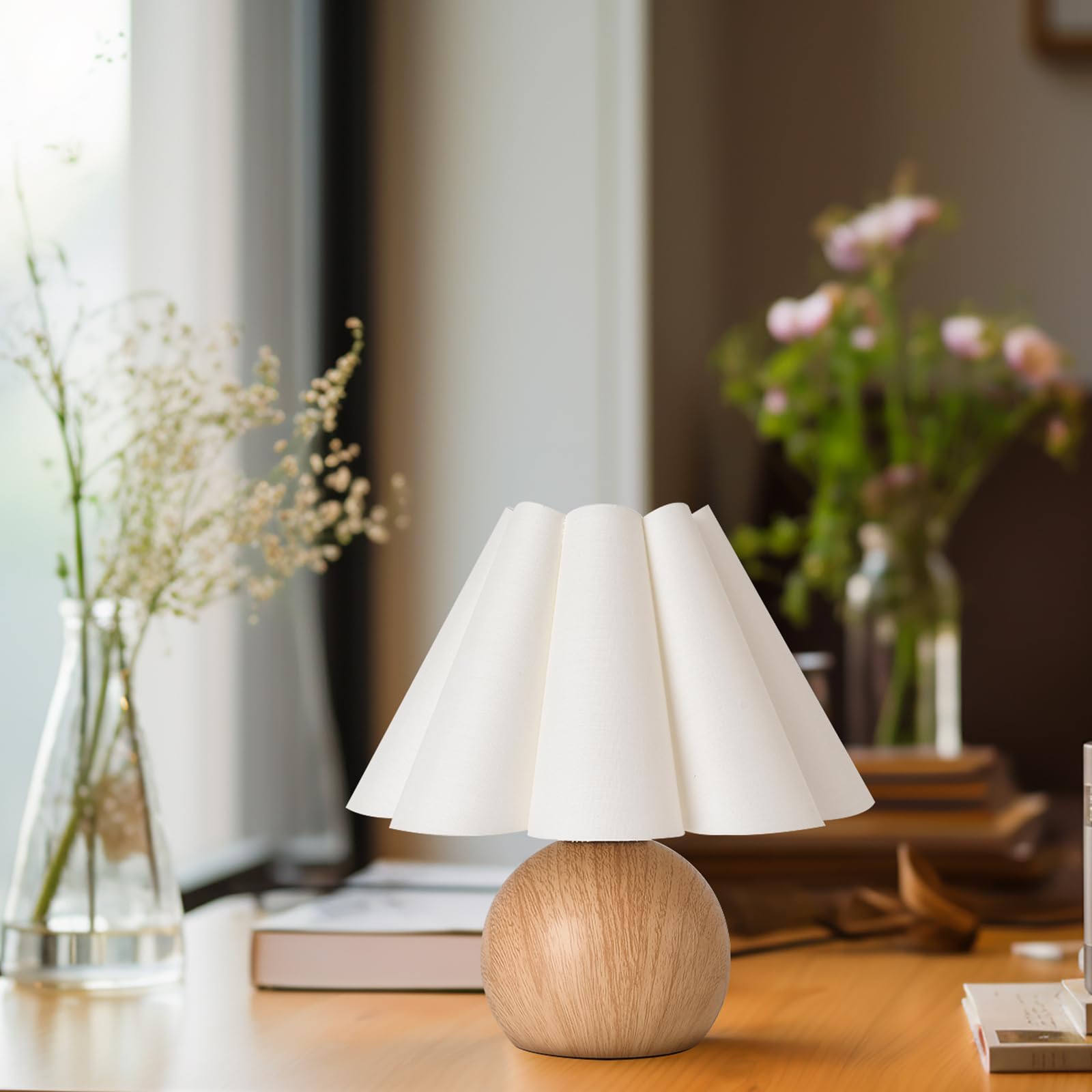 Kunjoulam Cute Small Table Lamp, Modern Bedside Nightstand Lamp With Fabric Lampshade, Metal Base For Bedroom Home Office Decor