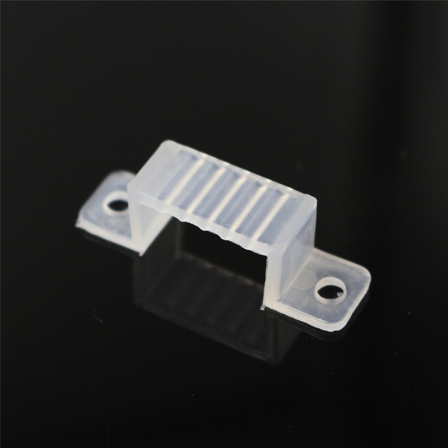 Iekov 50Pcs High Voltage Led Light Hooks