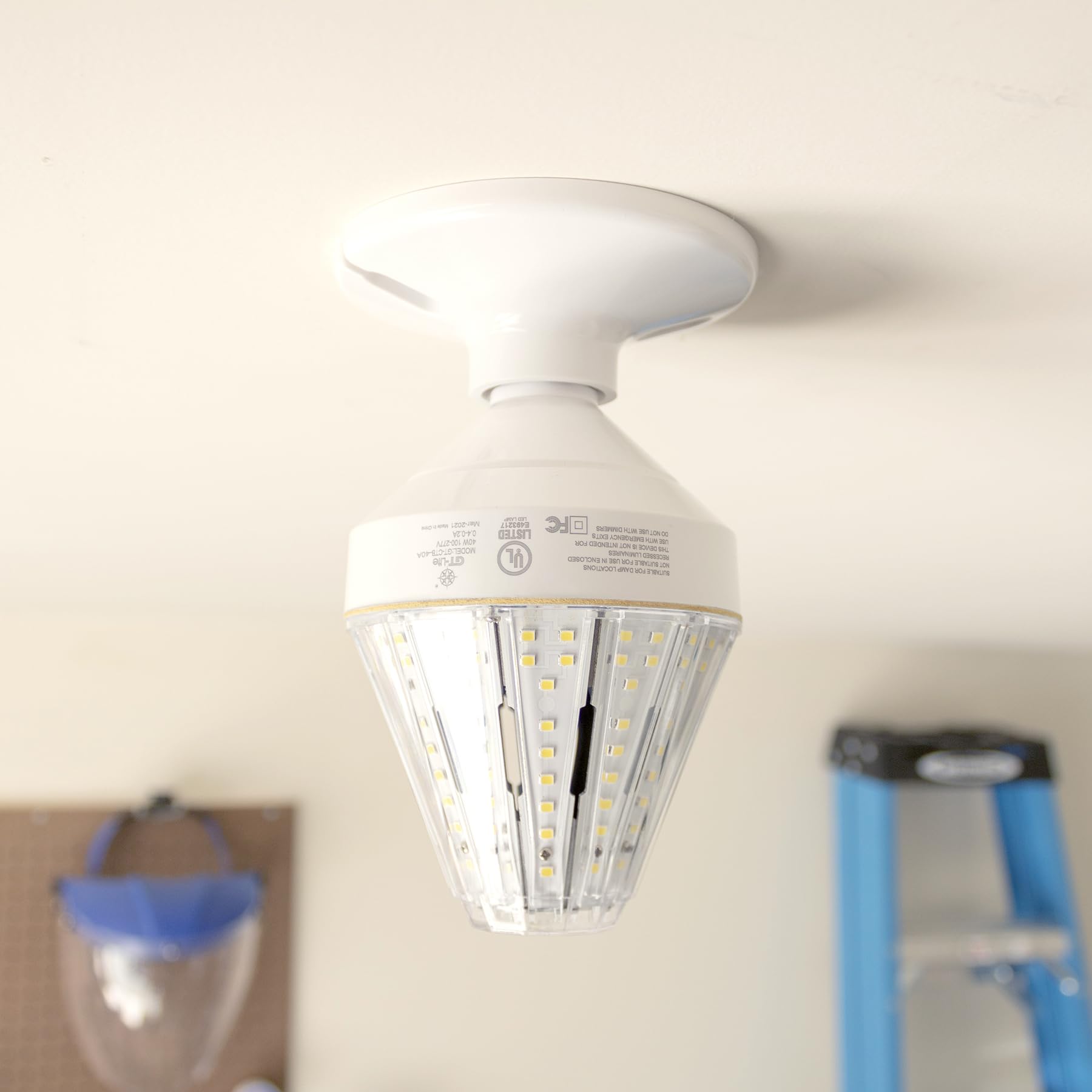 Gt-Lite 2-Pack 10400 Lumen Led Bulbs, Uses 40 Watts, Replacement For 300-Watt Incandescent,Energy Saving, Easy To Install, Garag