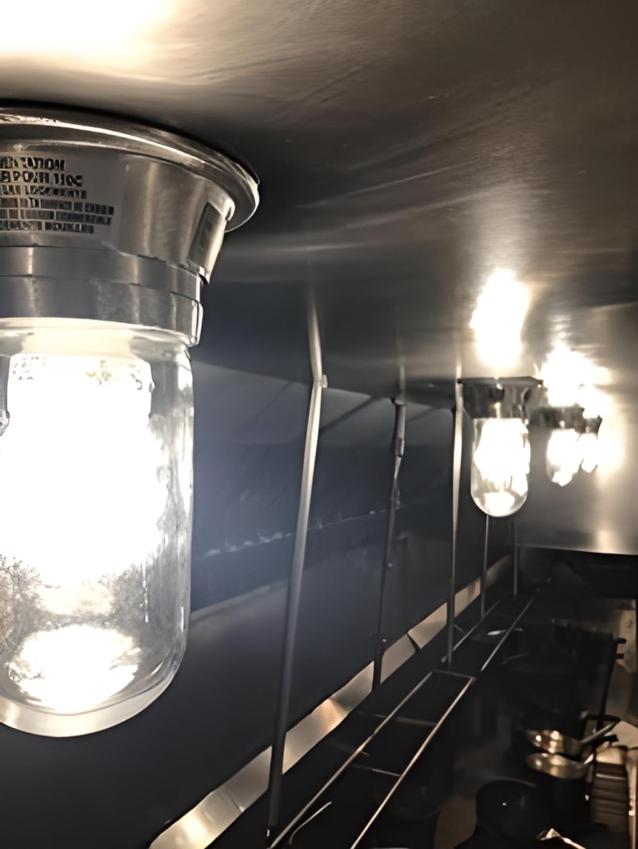 Ocs Parts 100W Surface Mount Incandescent Light Fixture With Clear Tempered Glass Globe