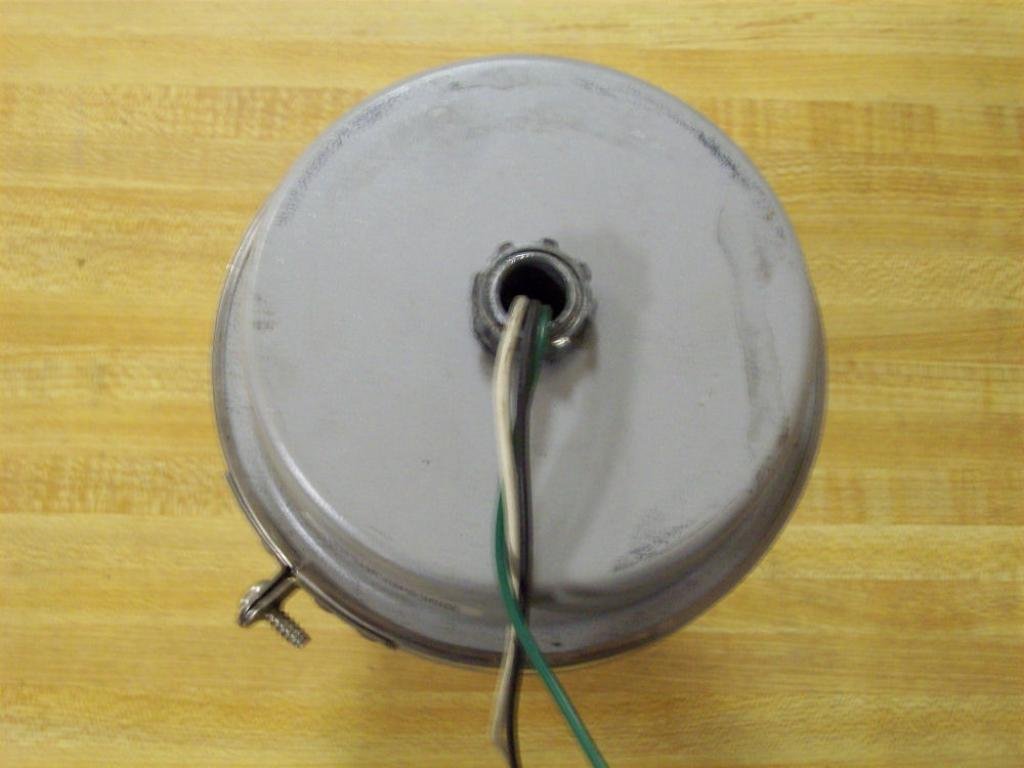 Edwards Signaling 51A-N5-40W Flashing Incandescent Beacon, Integrated Horn, 95/85 Db, 120V Ac, Amber, 24W, 189 Lumens