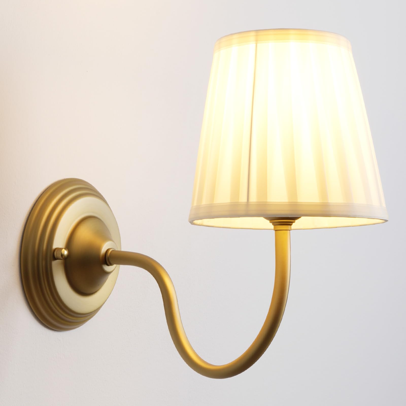 SongCiLT Vintage Fabric Wall Sconce with Cream White Pleated Cloth Shade, Industrial 1-Light Wall Lamp Fixture for Bathroom Bedr